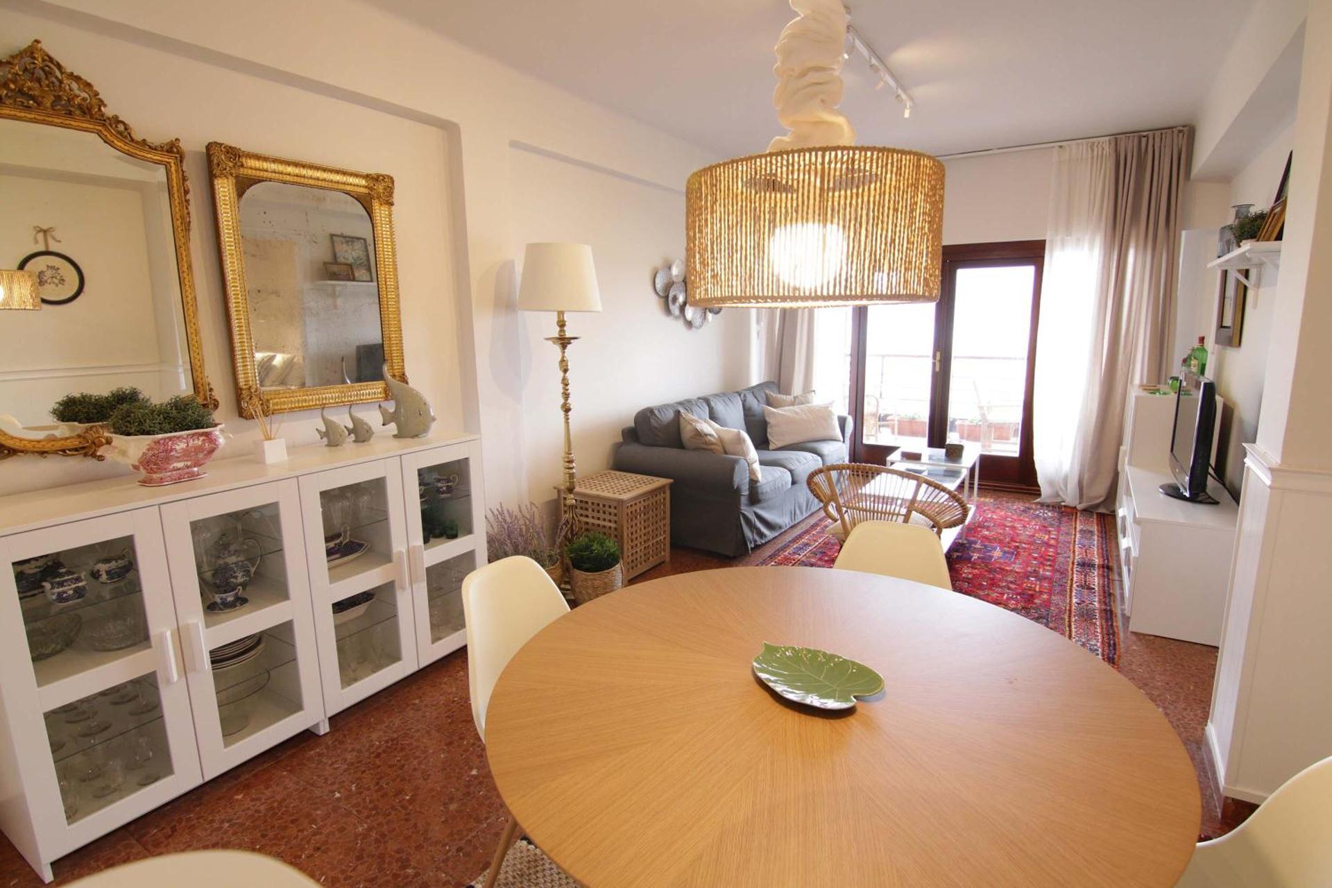 Piso con vistas a la playa de Laredo - APARTAMENTO BELLAVISTA