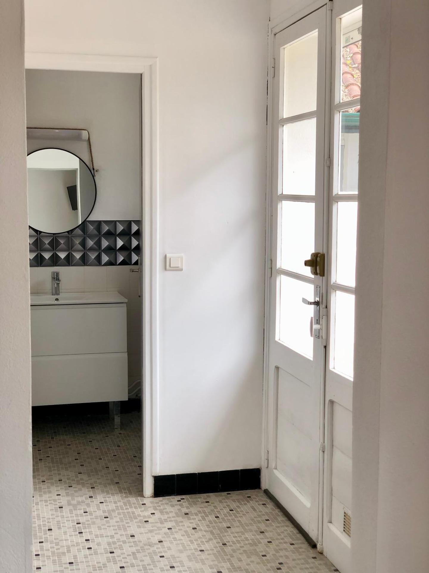 Apartment with Garden View