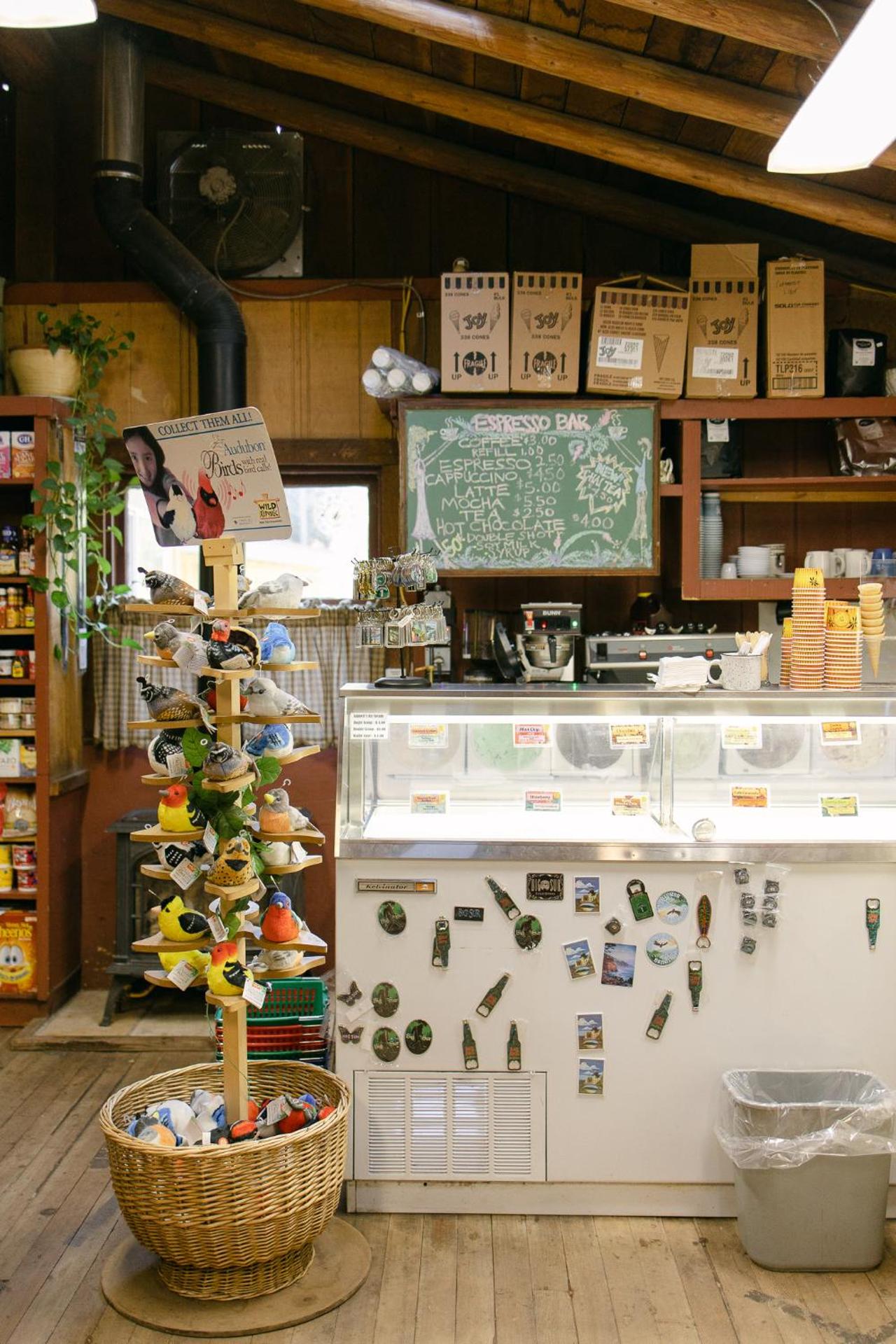 Supermarket/grocery shop