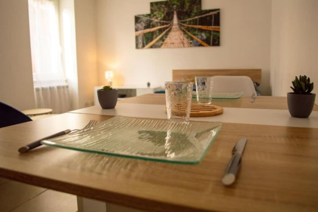 studio cosy TV WIFI confortable et chaleureux