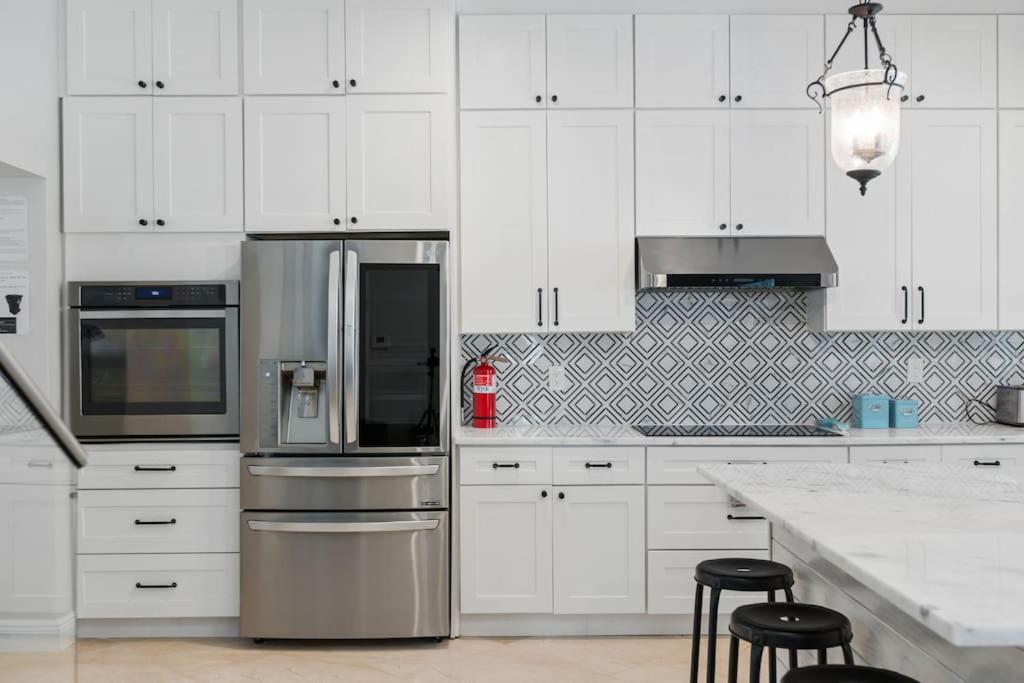 Las Olas Villa with HEATED Salt Water Pool