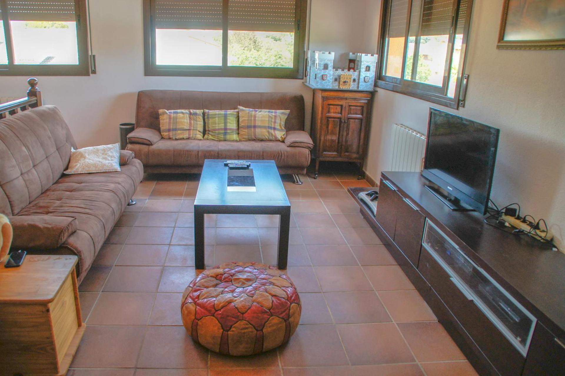 Communal lounge/ TV room