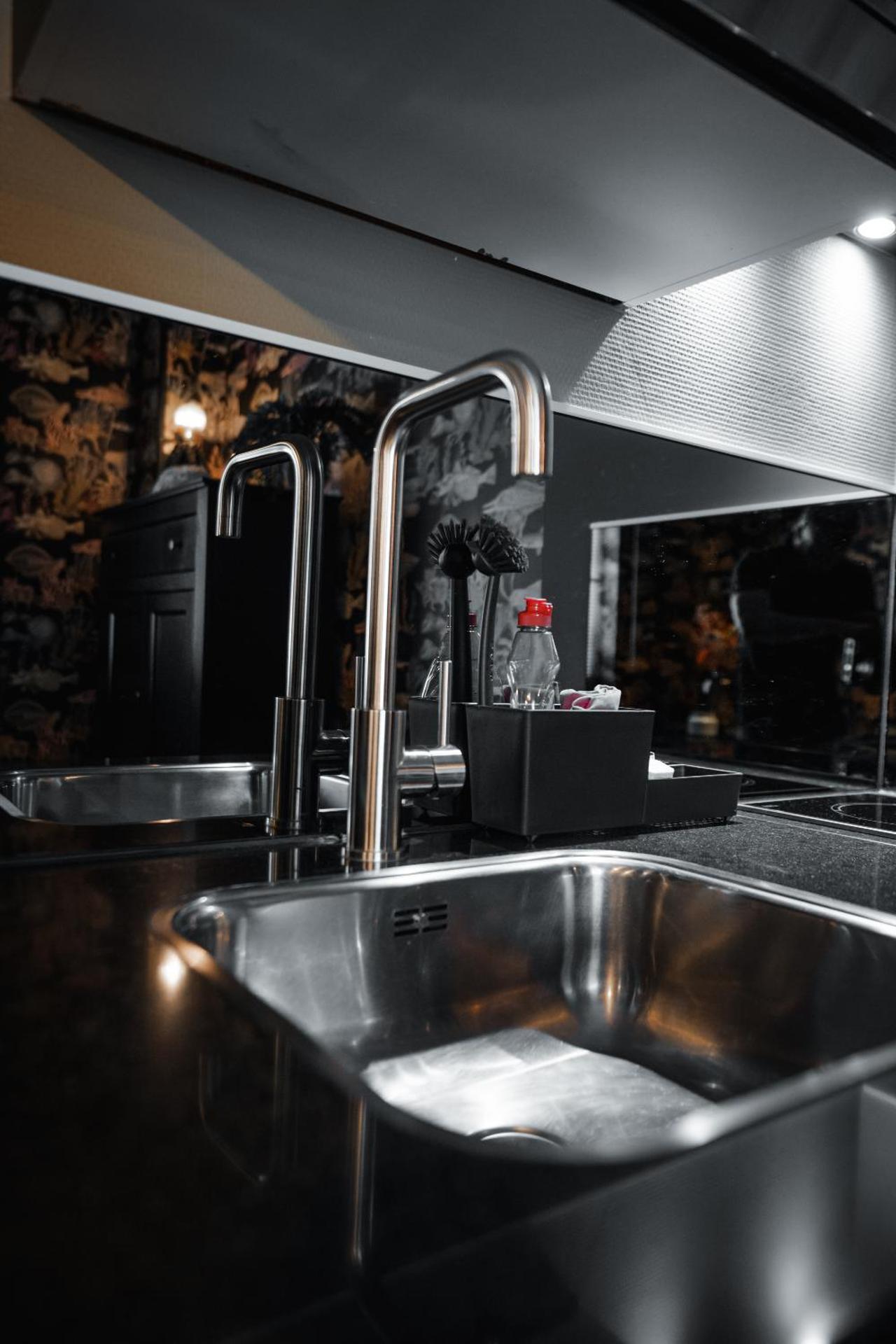 Cosy Aquarium for a couple or friends