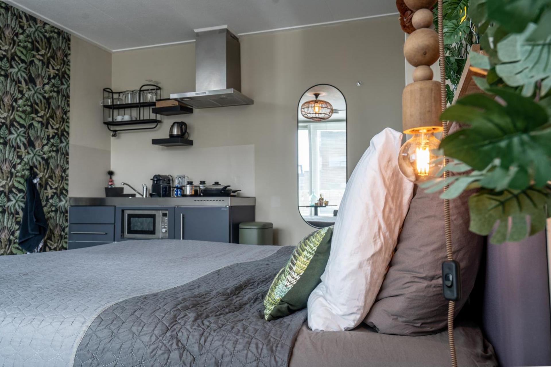 The Jungle - duo studio with kingsize terrace