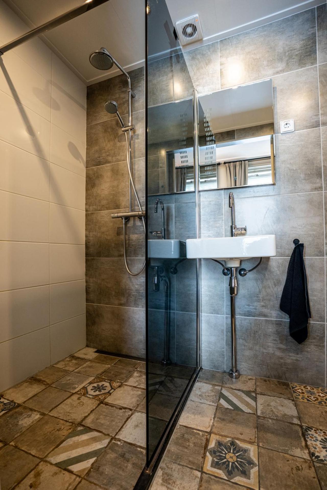 The Hogg House - a city delight for two