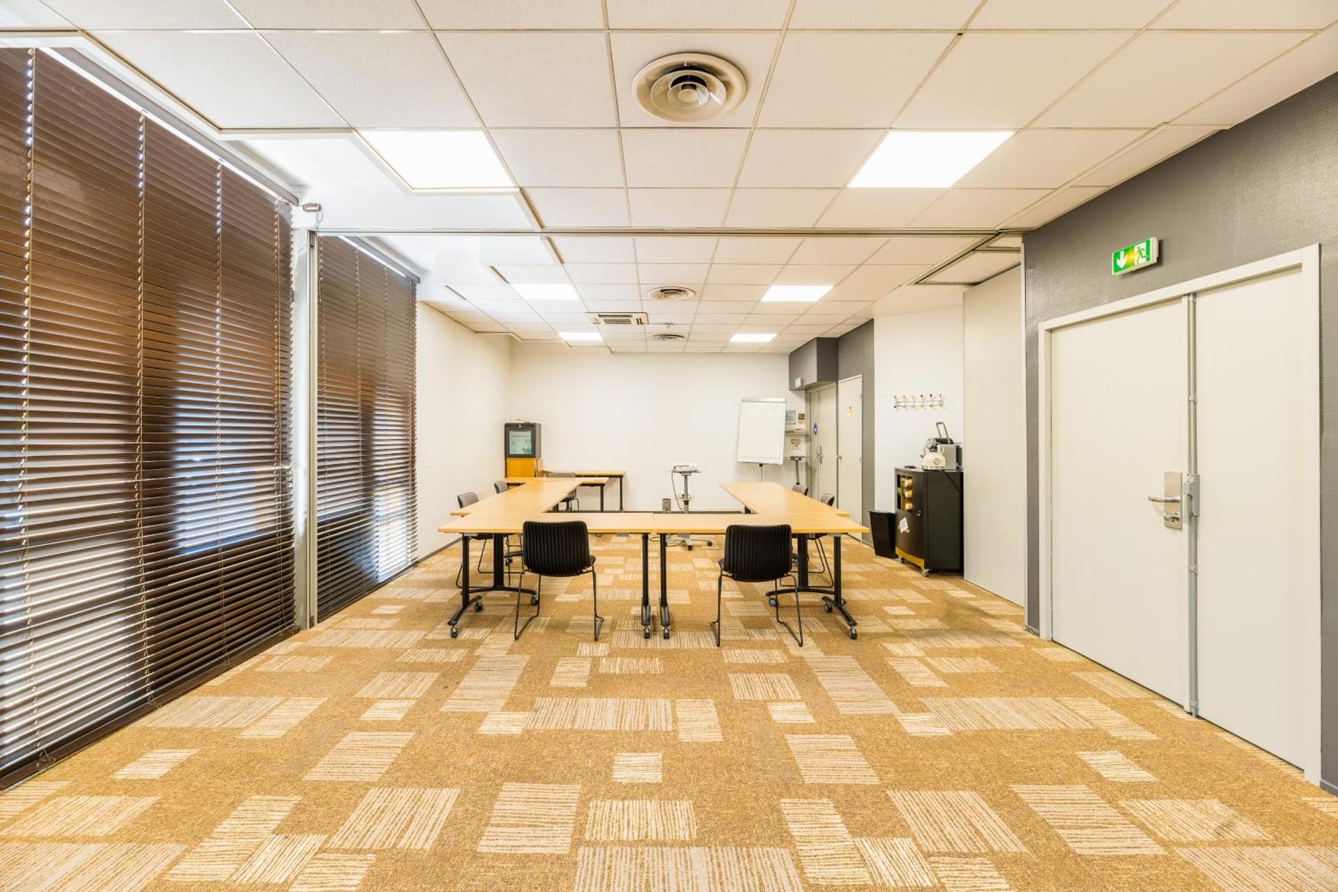 Meeting/conference room