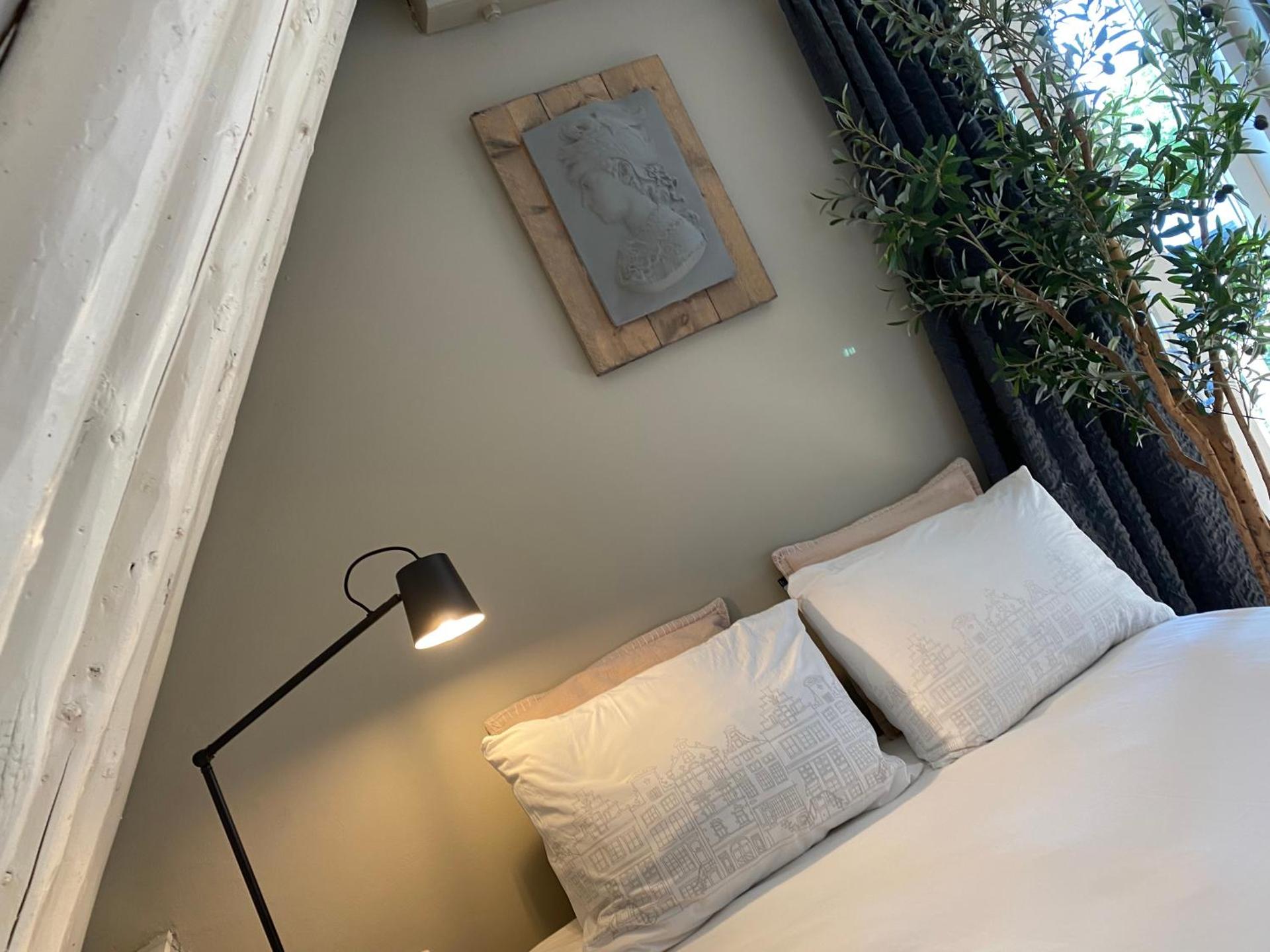 Sterlogies City Penthouse