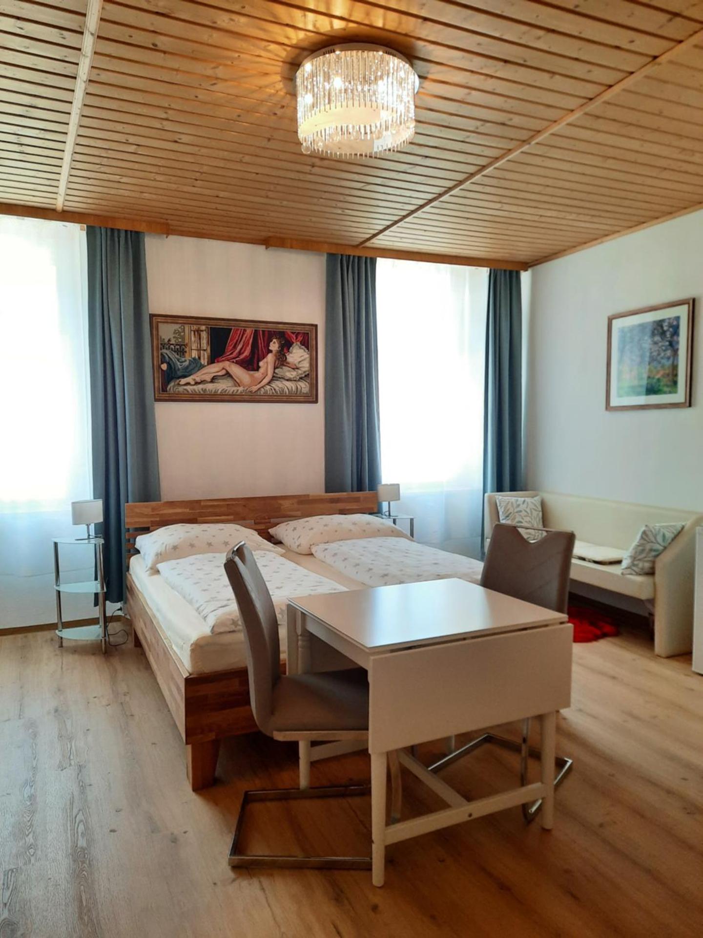 Gästehaus zur Post - Heritage Inn