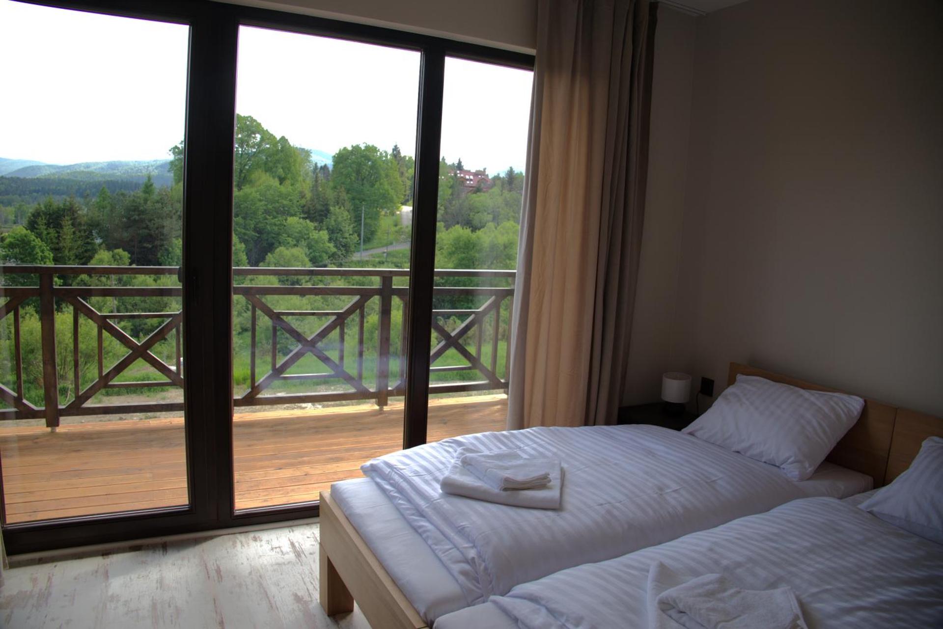 Szumny Dwór - pokoje z łazienkami