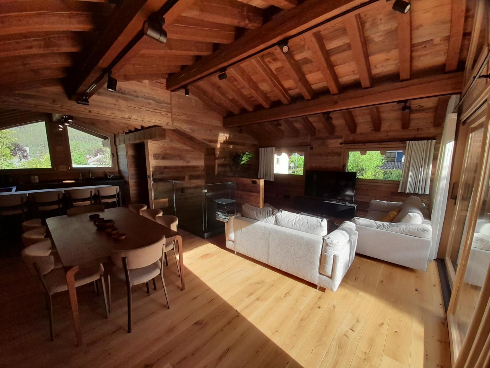 Chalet Lily by Brennus Chamonix