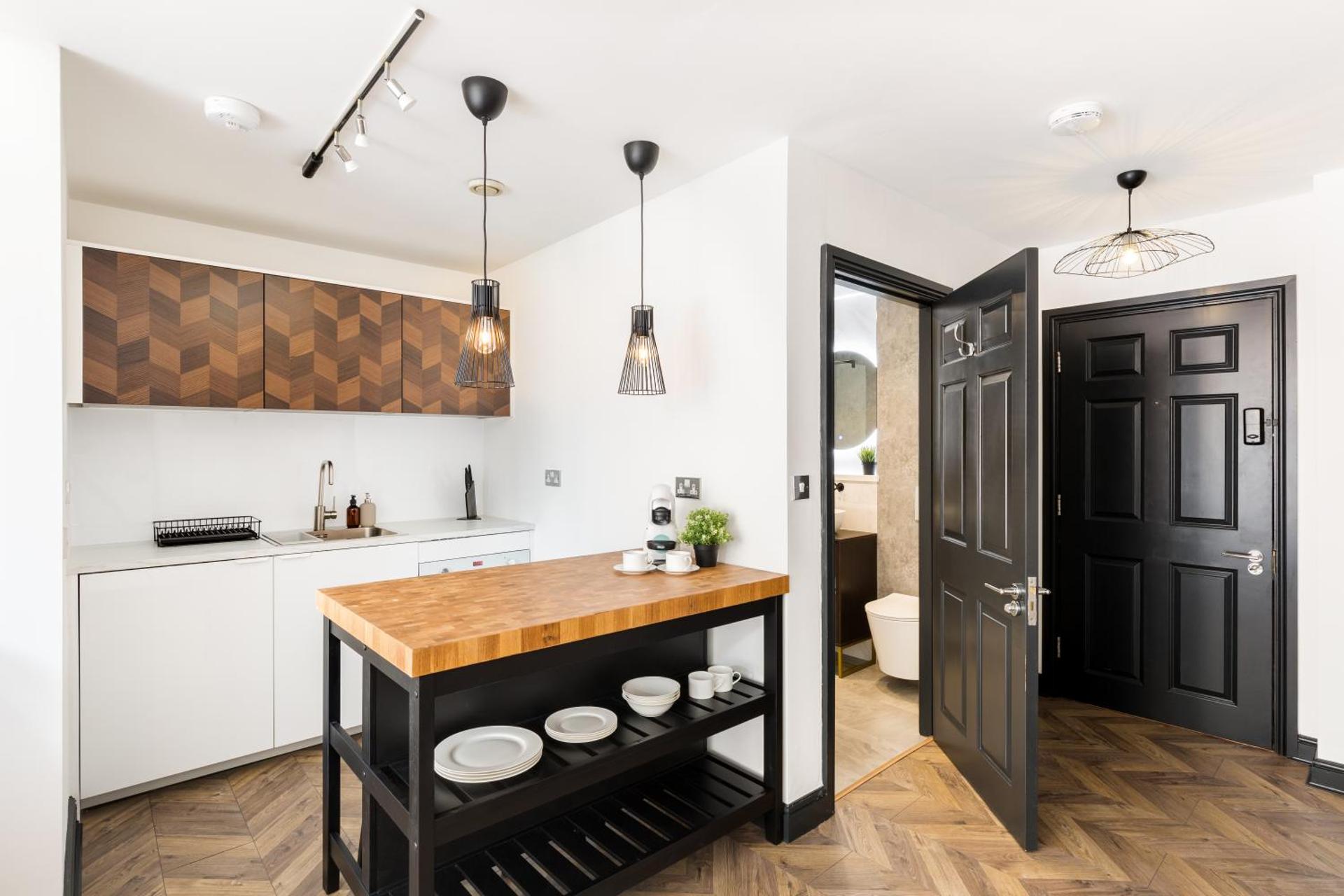 Kitchen or kitchenette