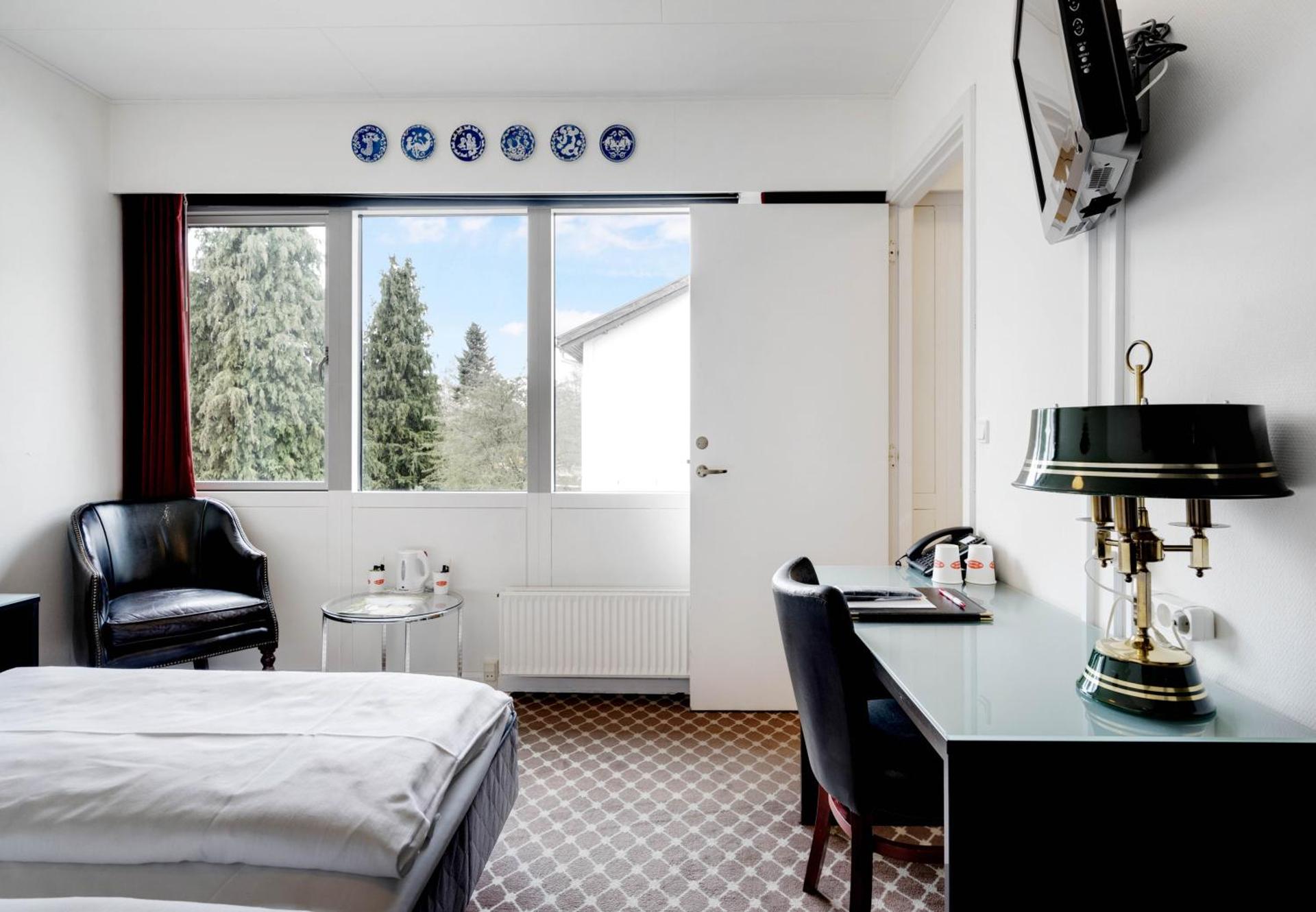 Photo of the whole room