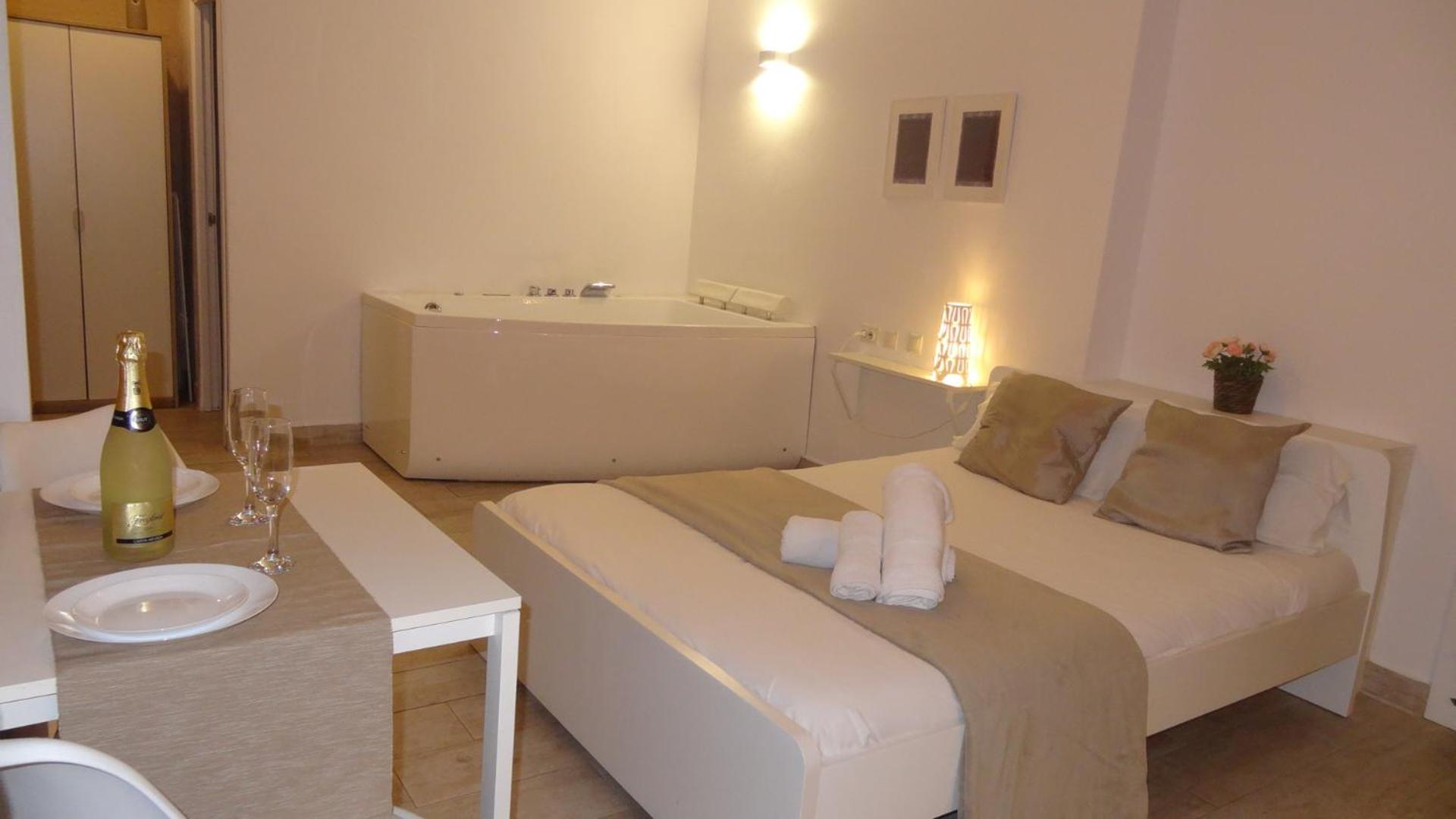 Cozy Rooms - BAÑERA HIDROMASAJE