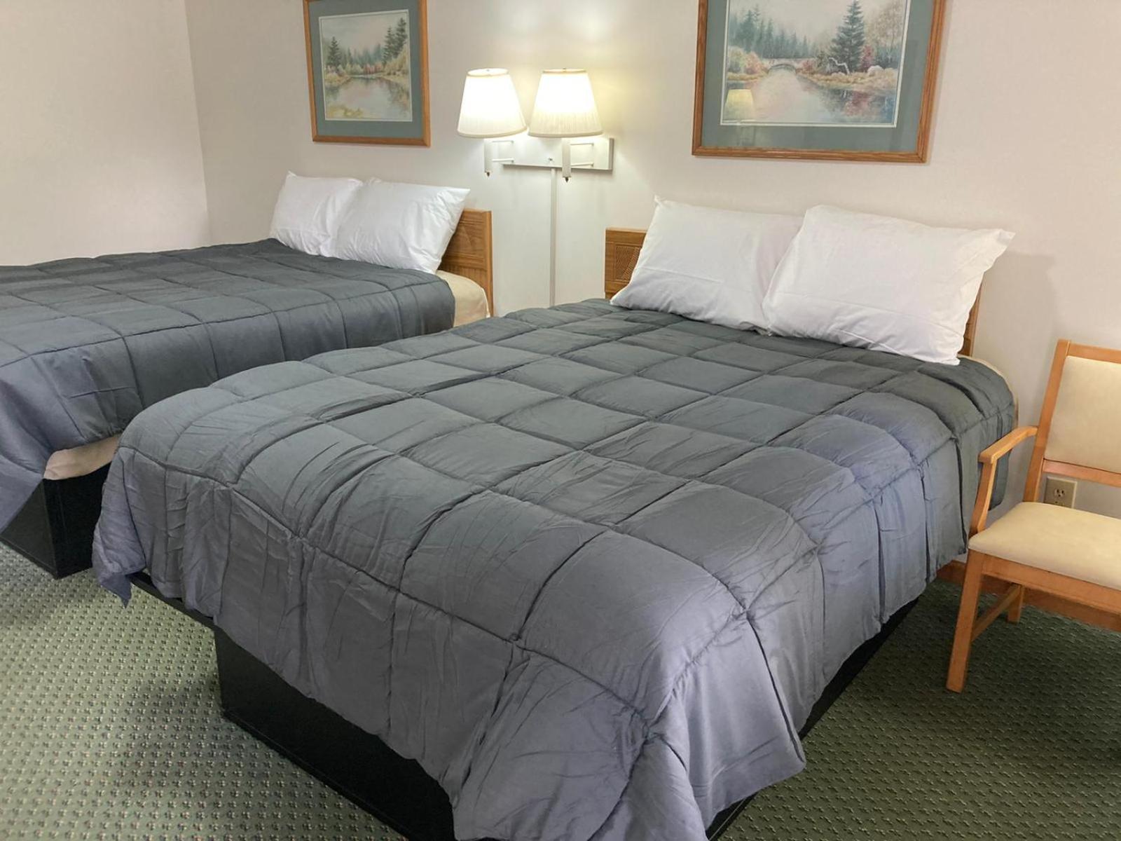 Queen Room with Garden View