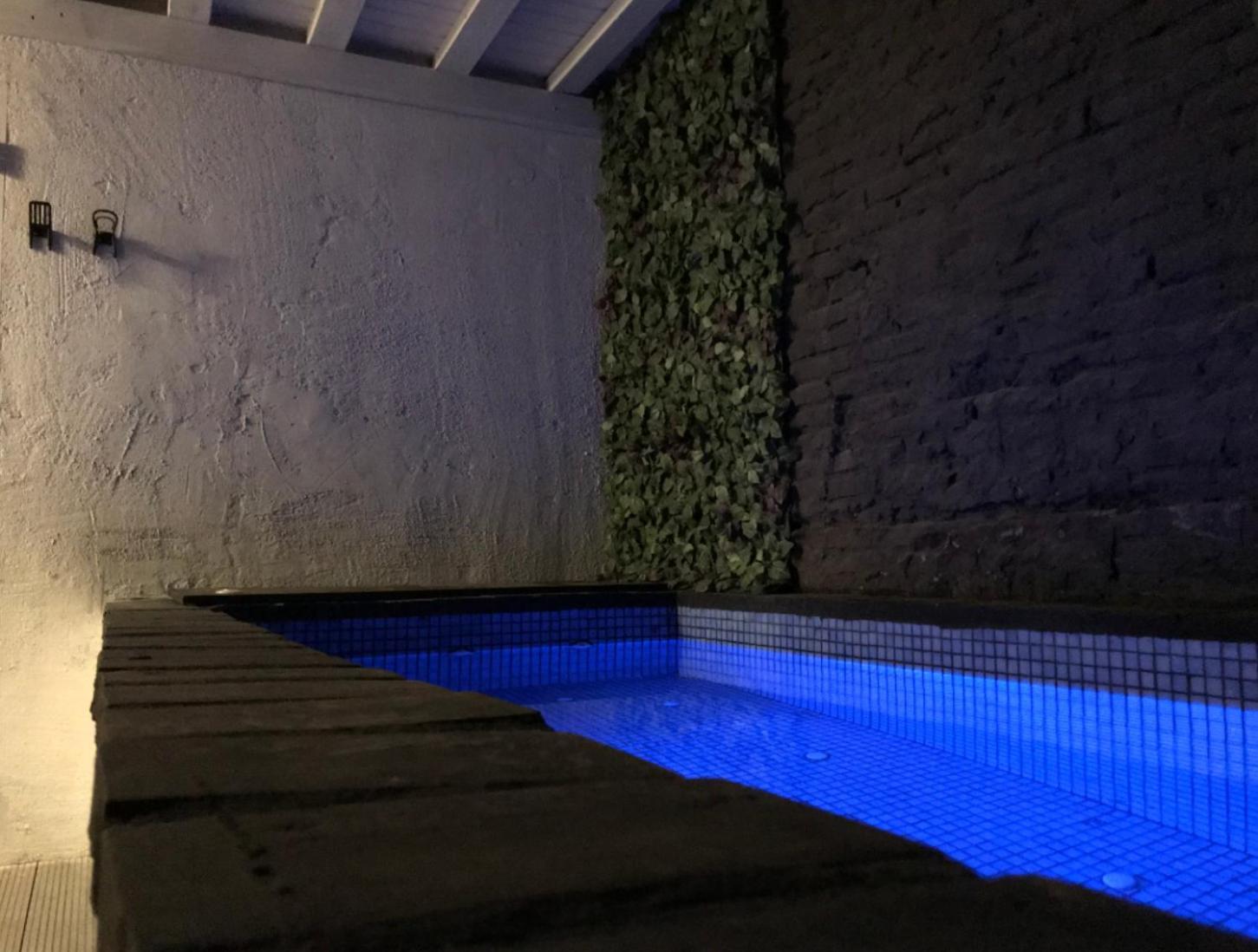 Pequeño Alojamiento con Mini Piscina - NO climatizada