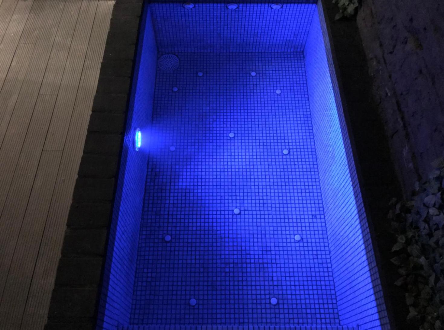 Pequeño Alojamiento con Mini Piscina - NO climatizada