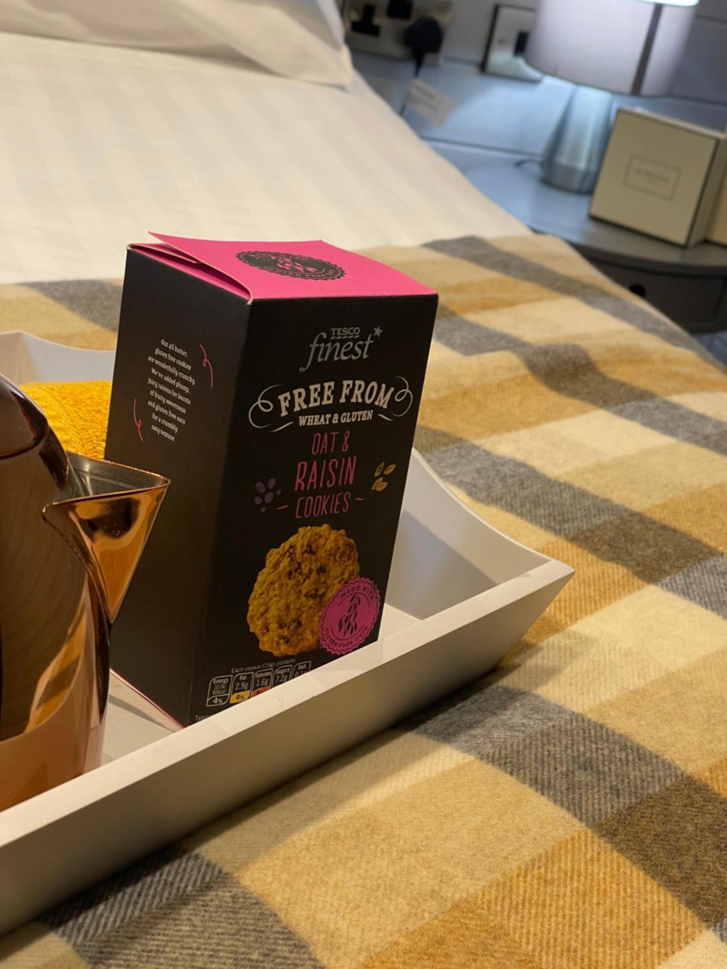 L02 - The Penrhyn Spa with Hot Tub