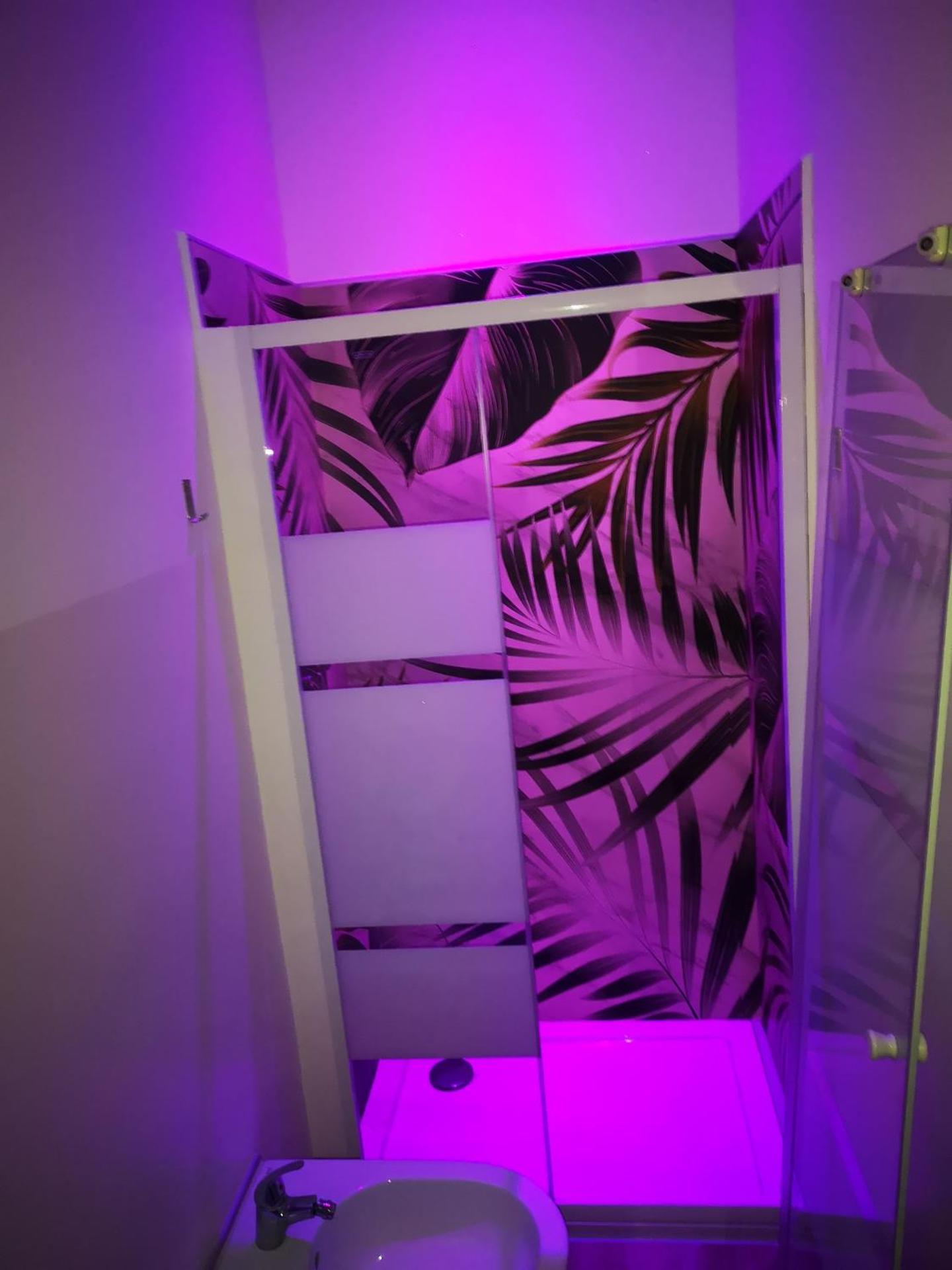 Quadruple Room with Private Bathroom