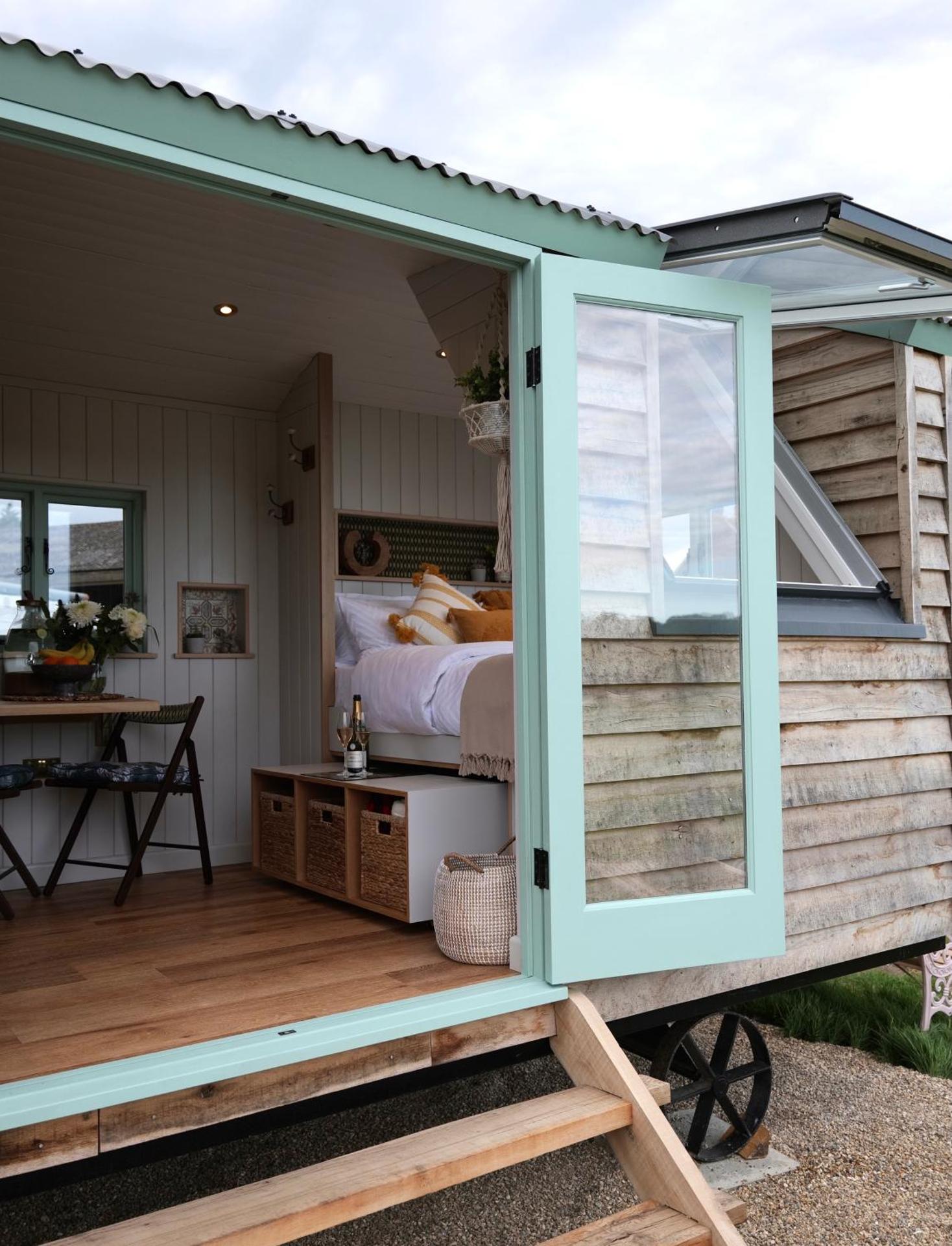 Luxury Retreat 30mins Taxi Ride From West London