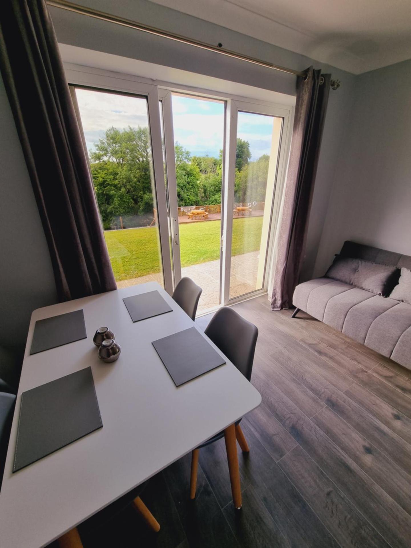 Ardilaun Guesthouse Self Catering