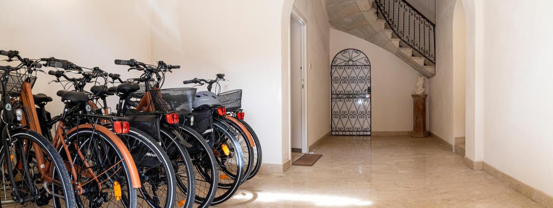 Inner courtyard view