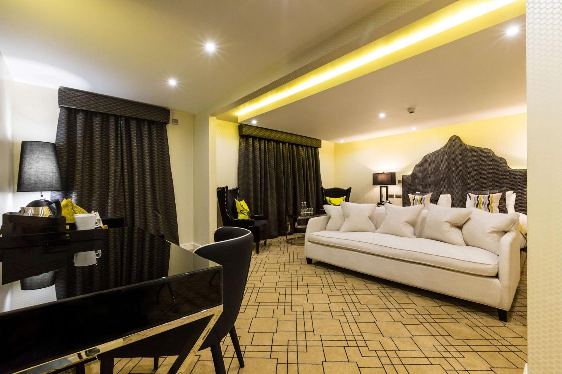 Photo of the whole room