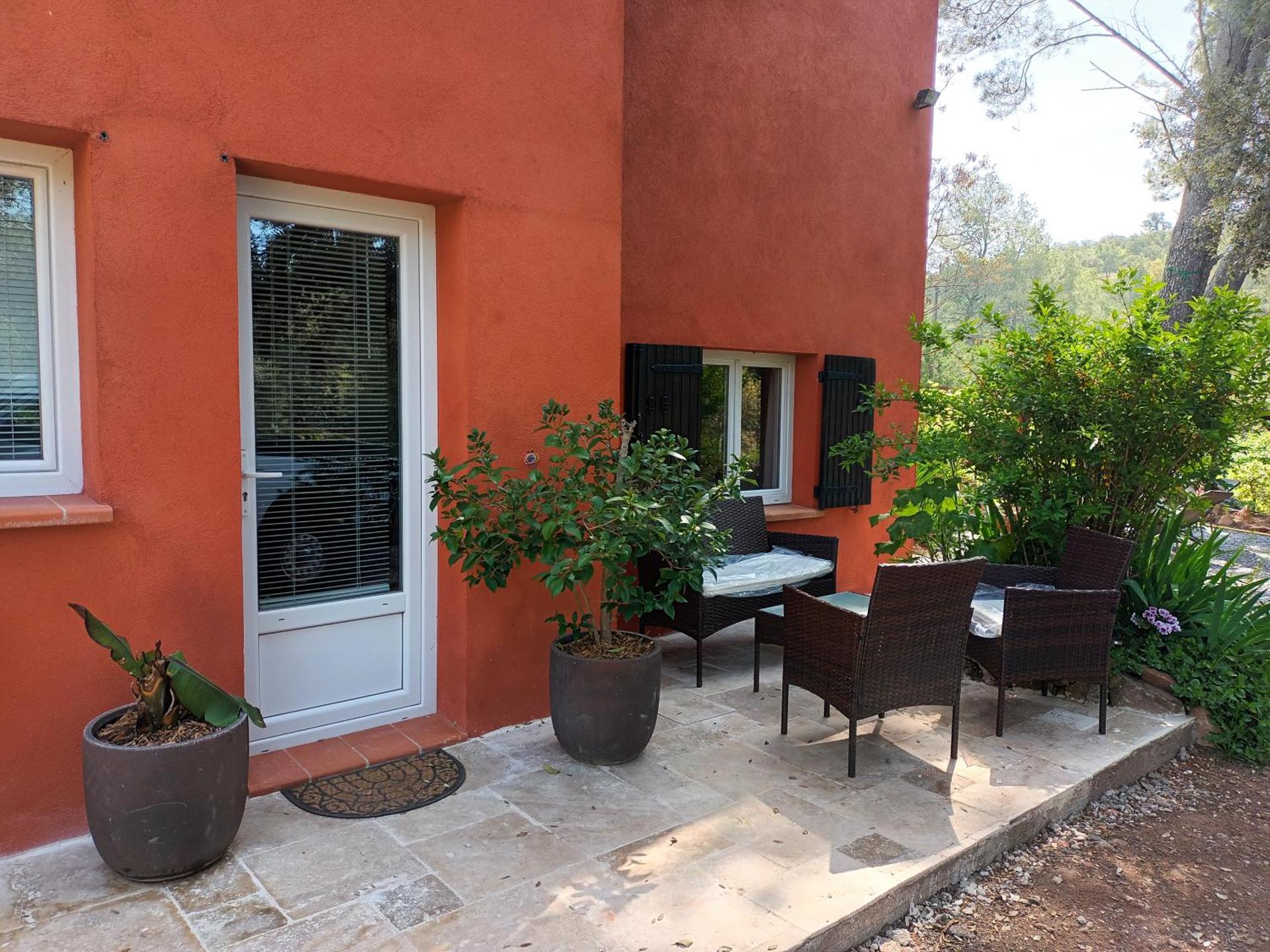 La Salamandre,Charmant T2 Calme et nature à Puget-Ville