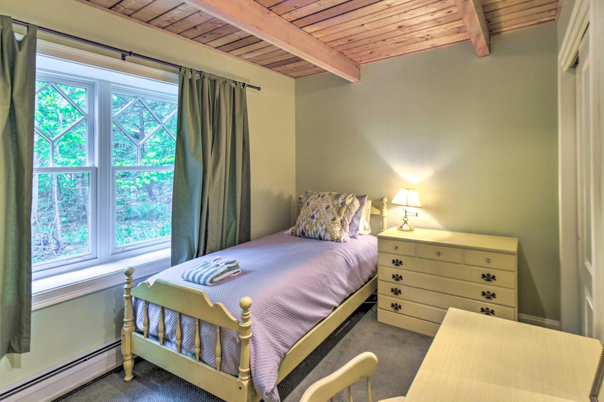 4 Mi to Ski Slopes Family-Friendly Bartlett Home!