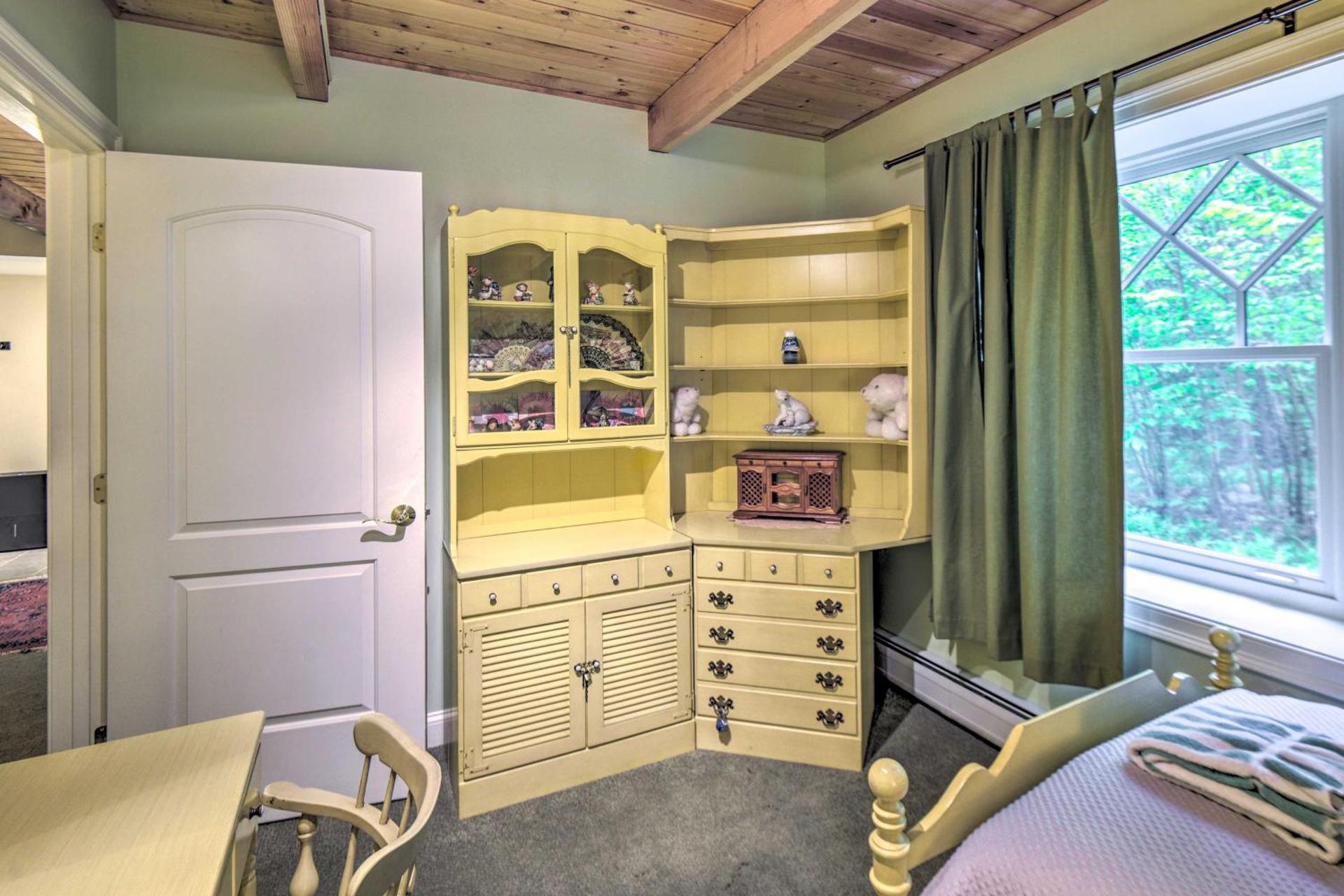 4 Mi to Ski Slopes Family-Friendly Bartlett Home!