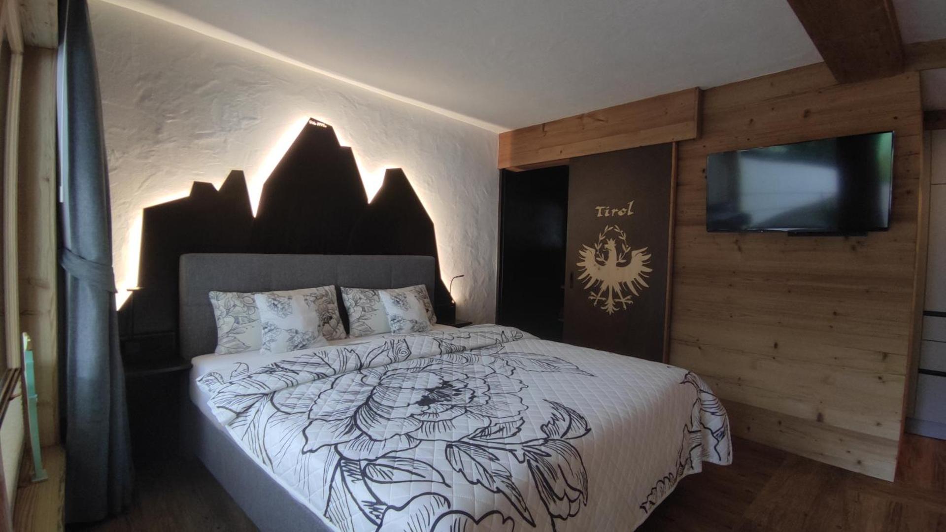 Apartment with Garden View