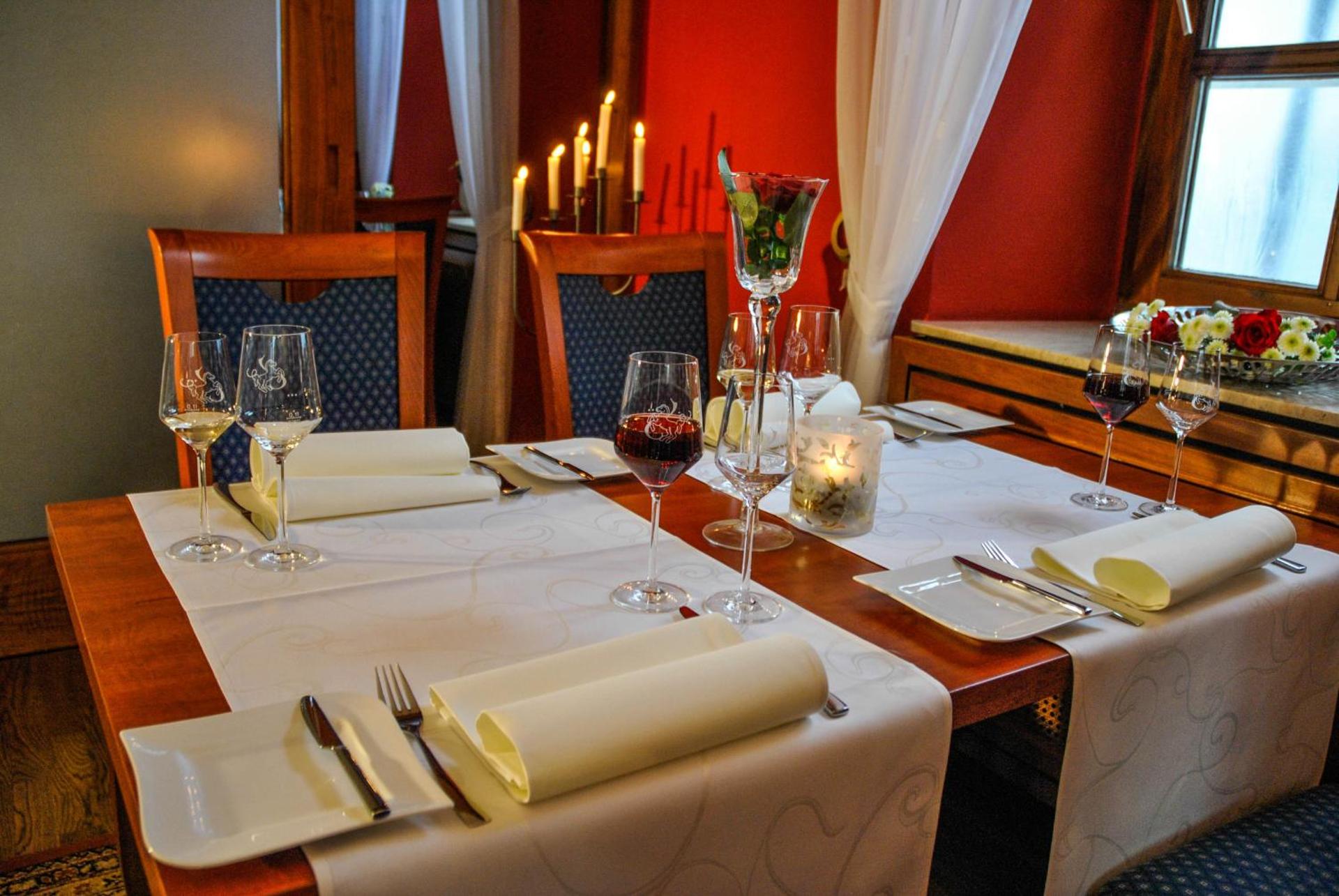 Restaurant/places to eat