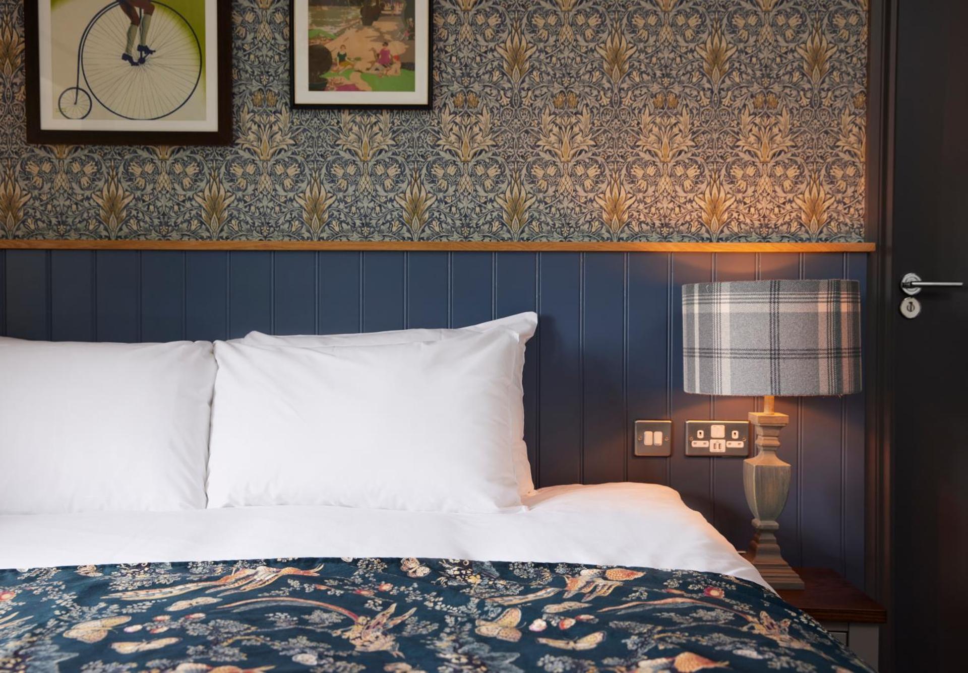 Rose Revived by Chef & Brewer Collection