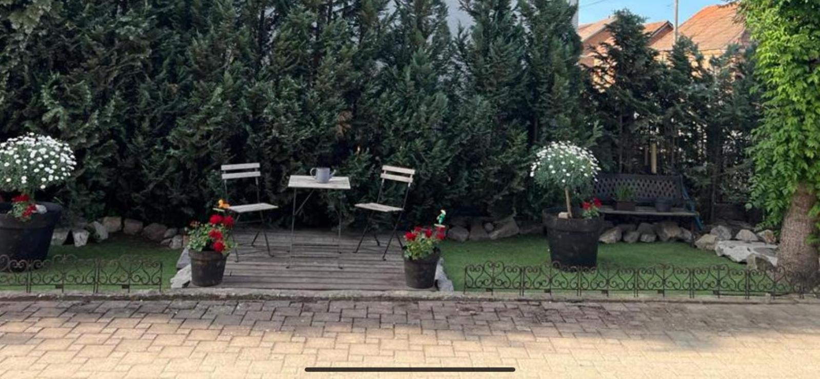 4 STARS ROOMS Near Airport