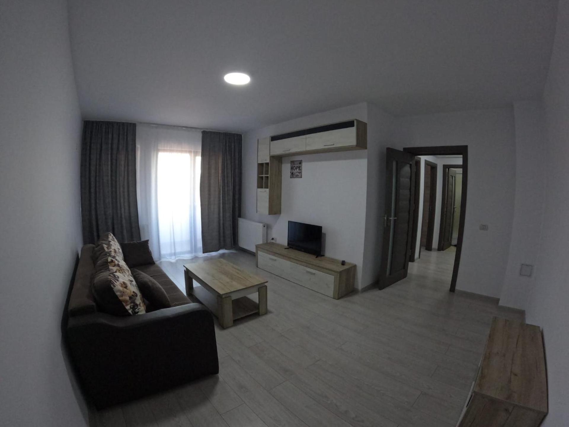 Cazare bloc nou ultracentral