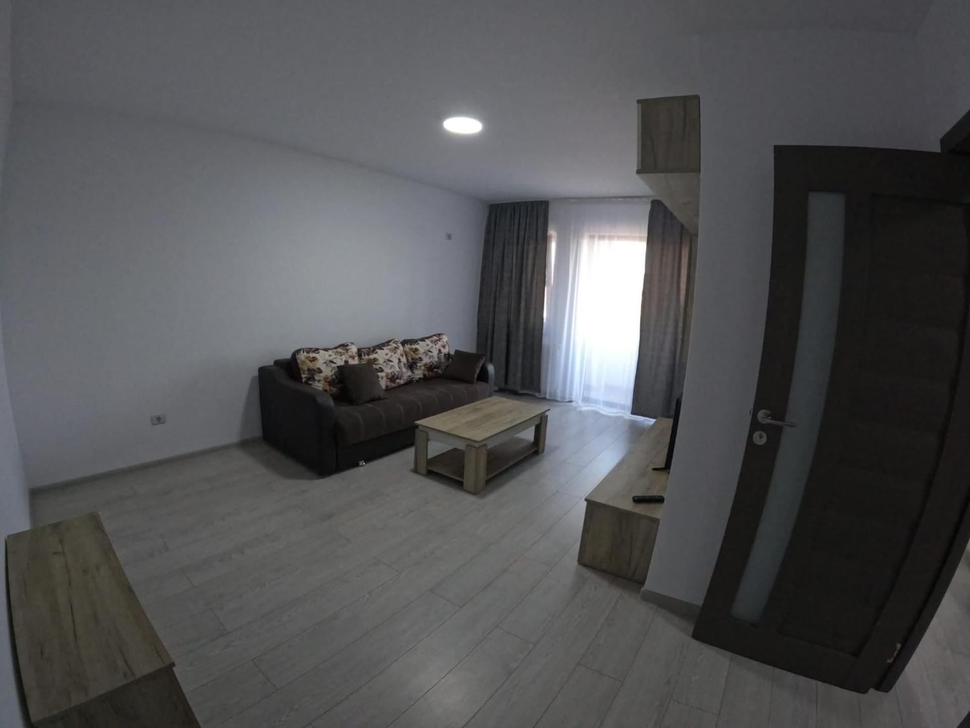 Cazare bloc nou ultracentral