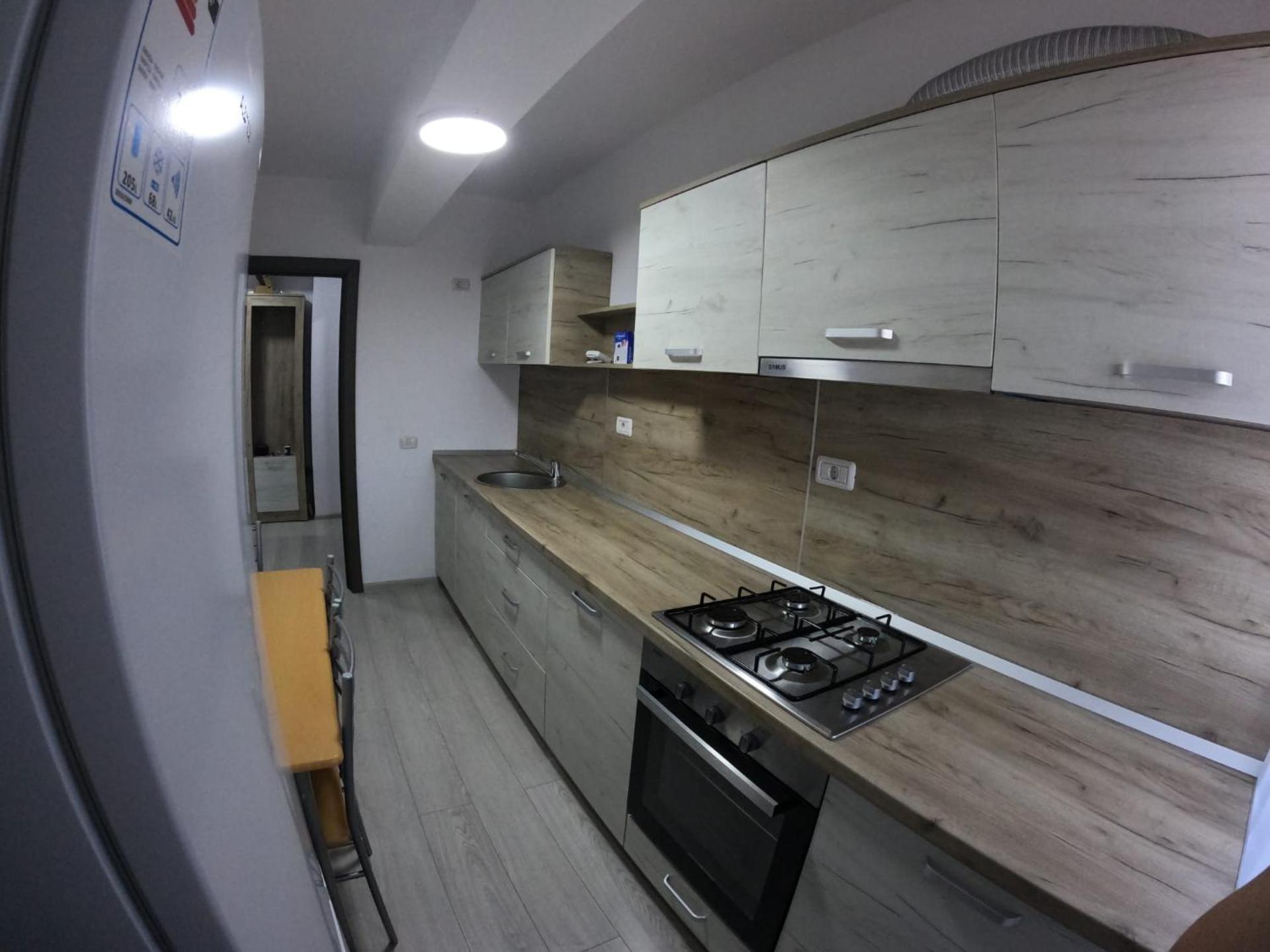 Cazare bloc nou ultracentral