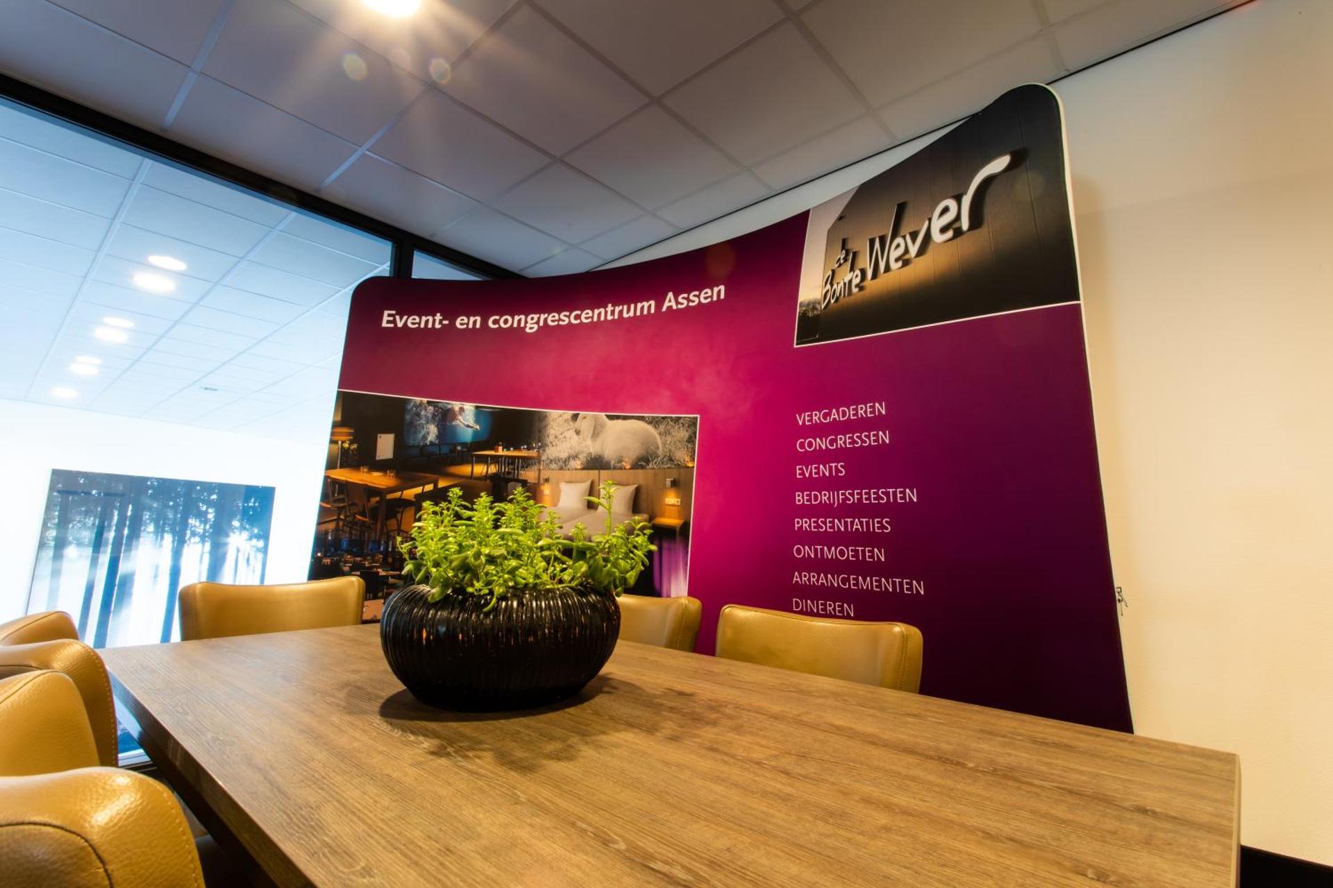 Meeting/conference room