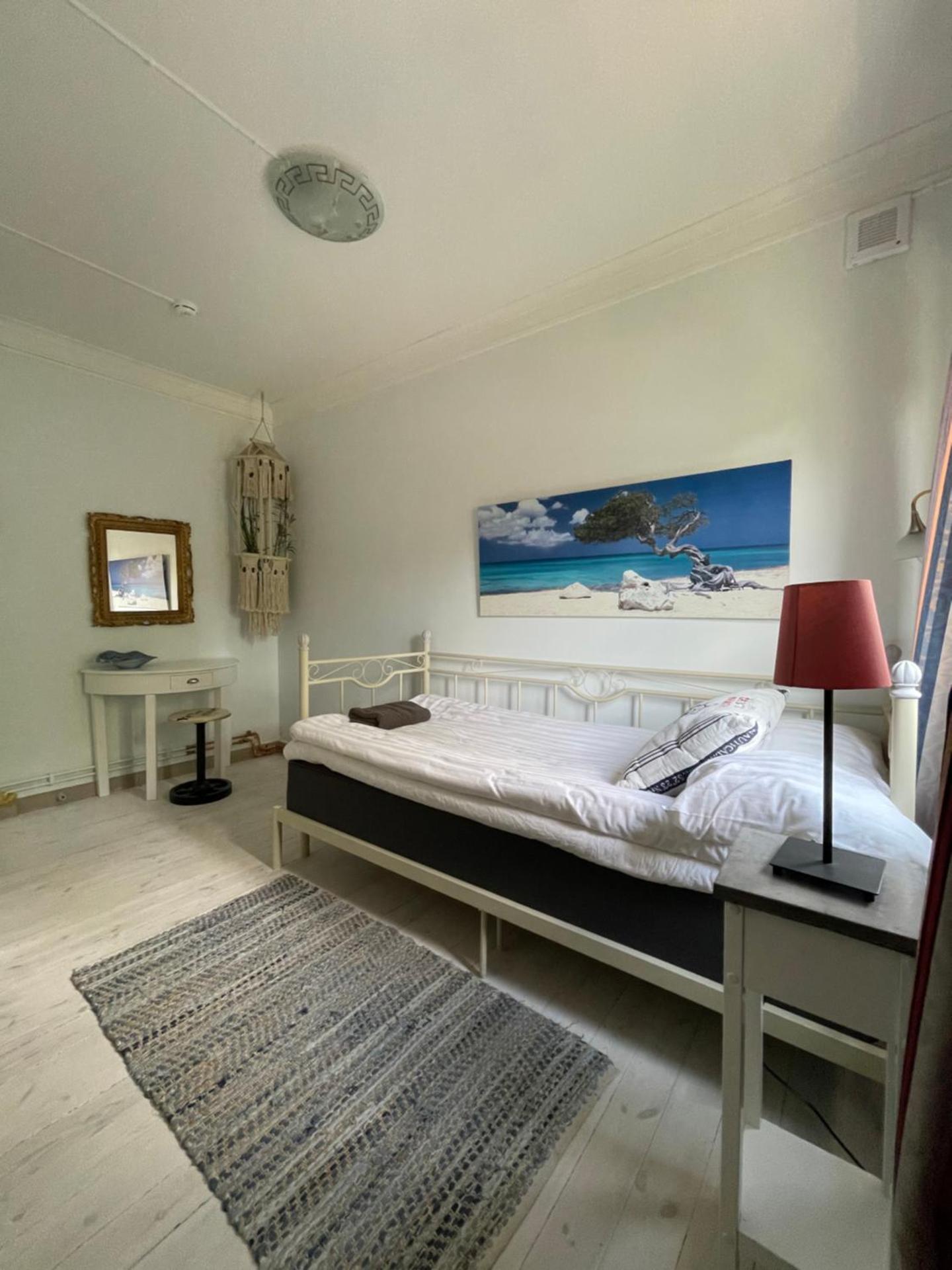 Standard Single Room with Shared Bathroom