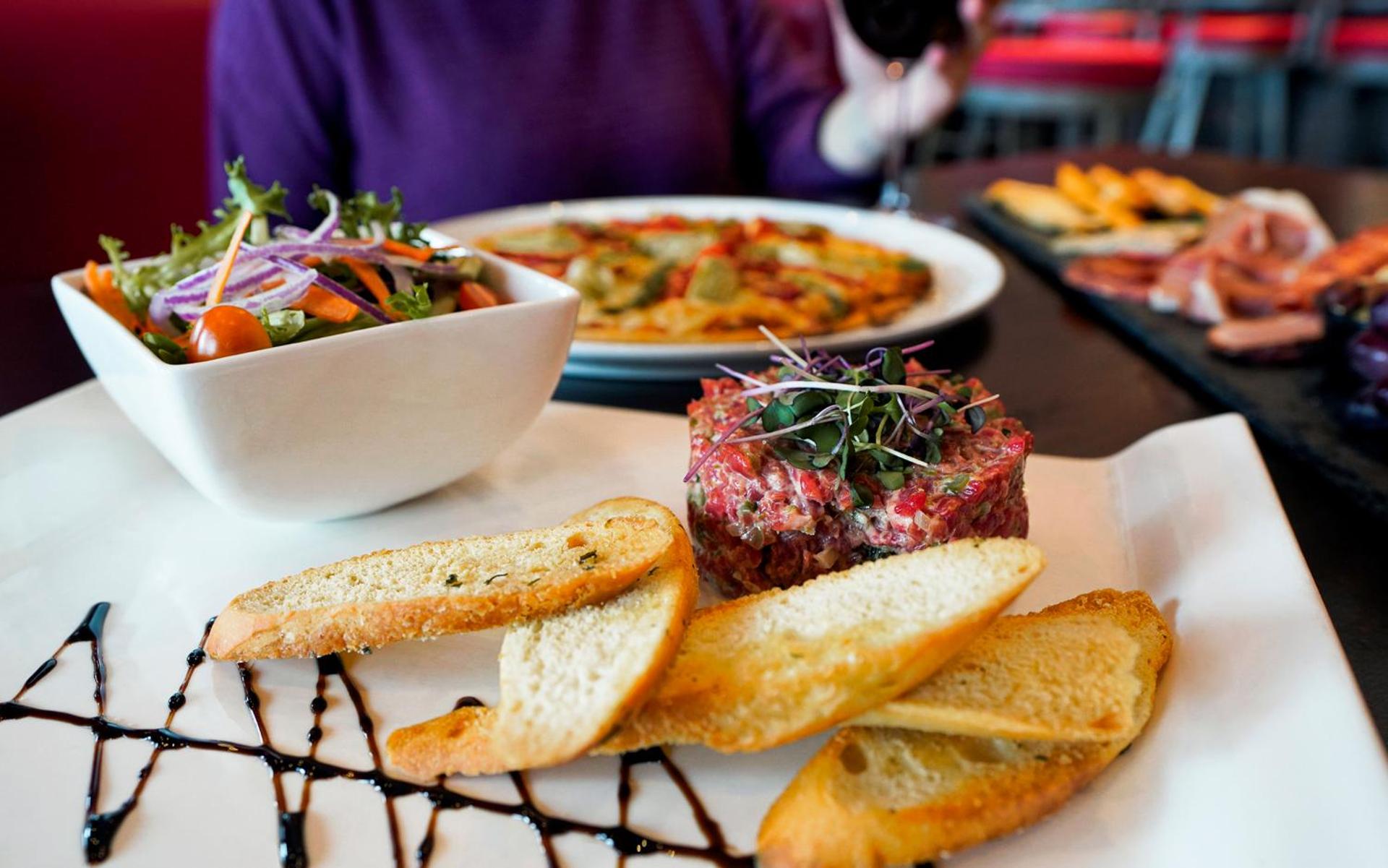 Restaurant/places to eat