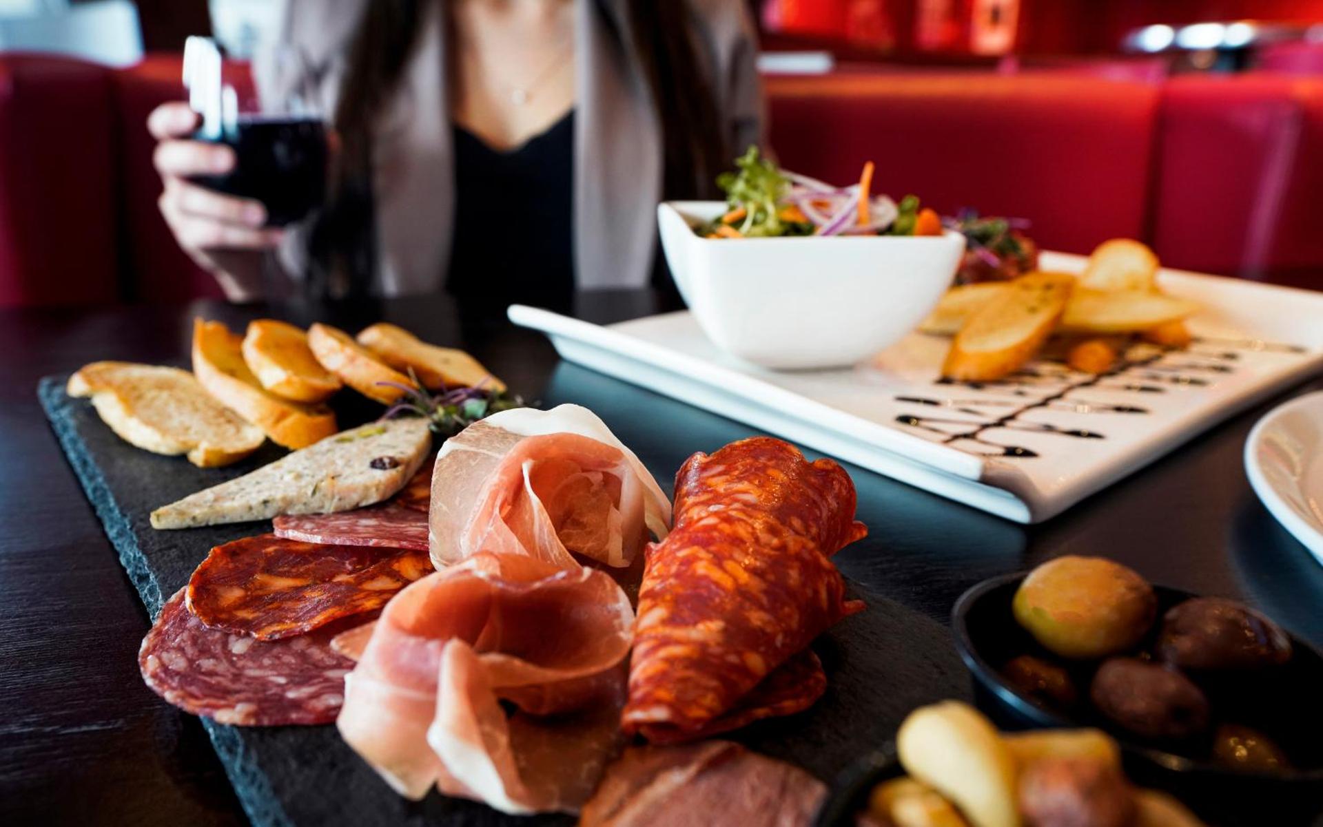 Restaurant/places to eat