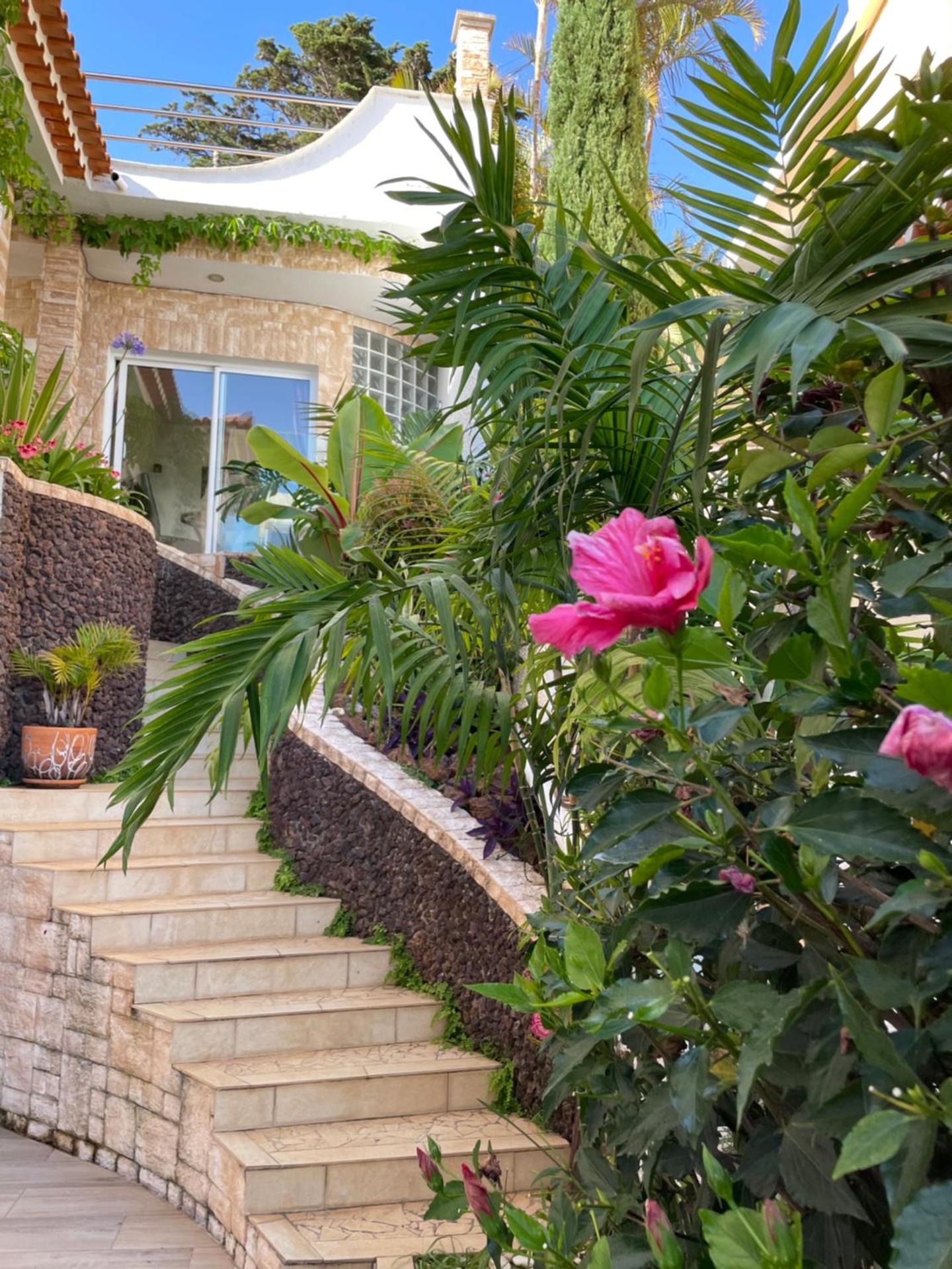 Villa Isabela - Car Rental for Free