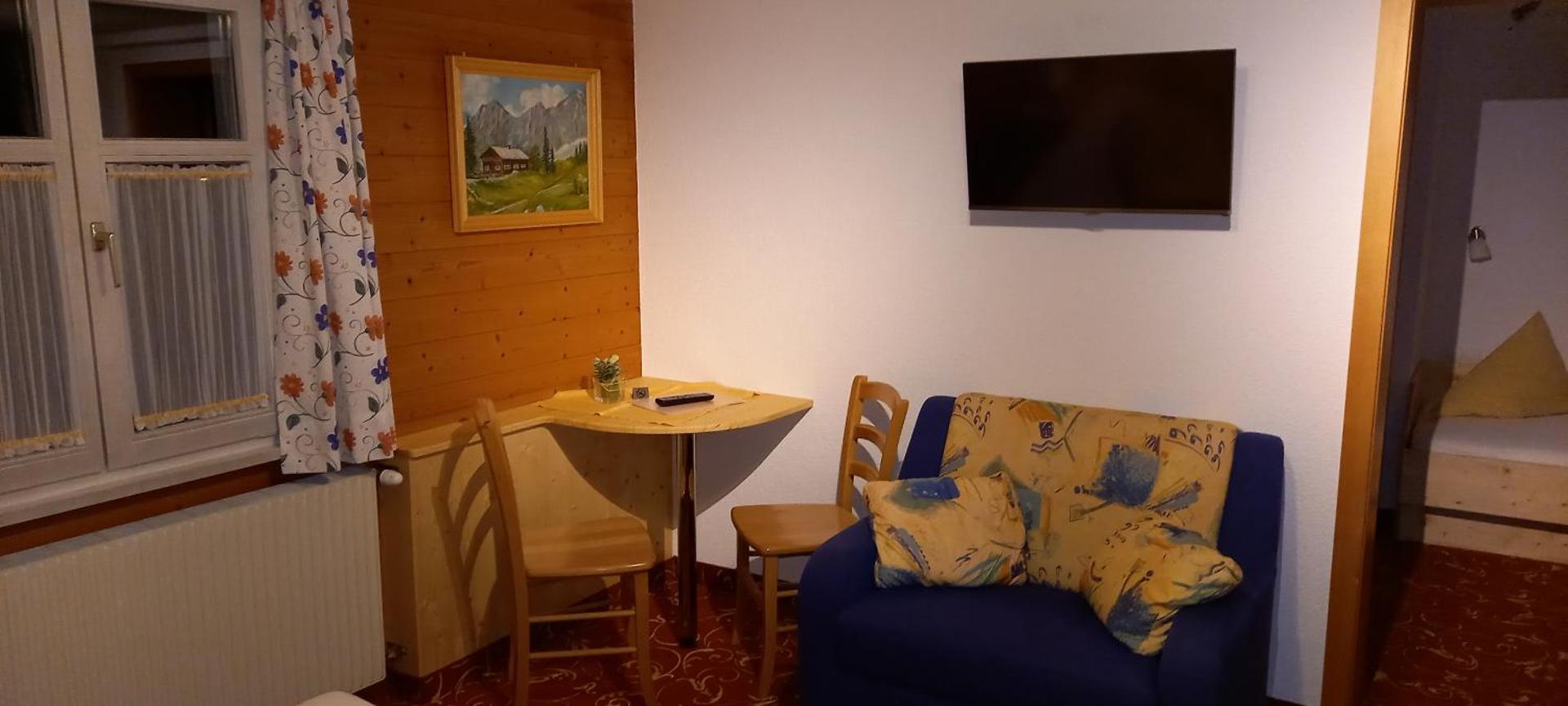 Quadruple Room with Private Bathroom