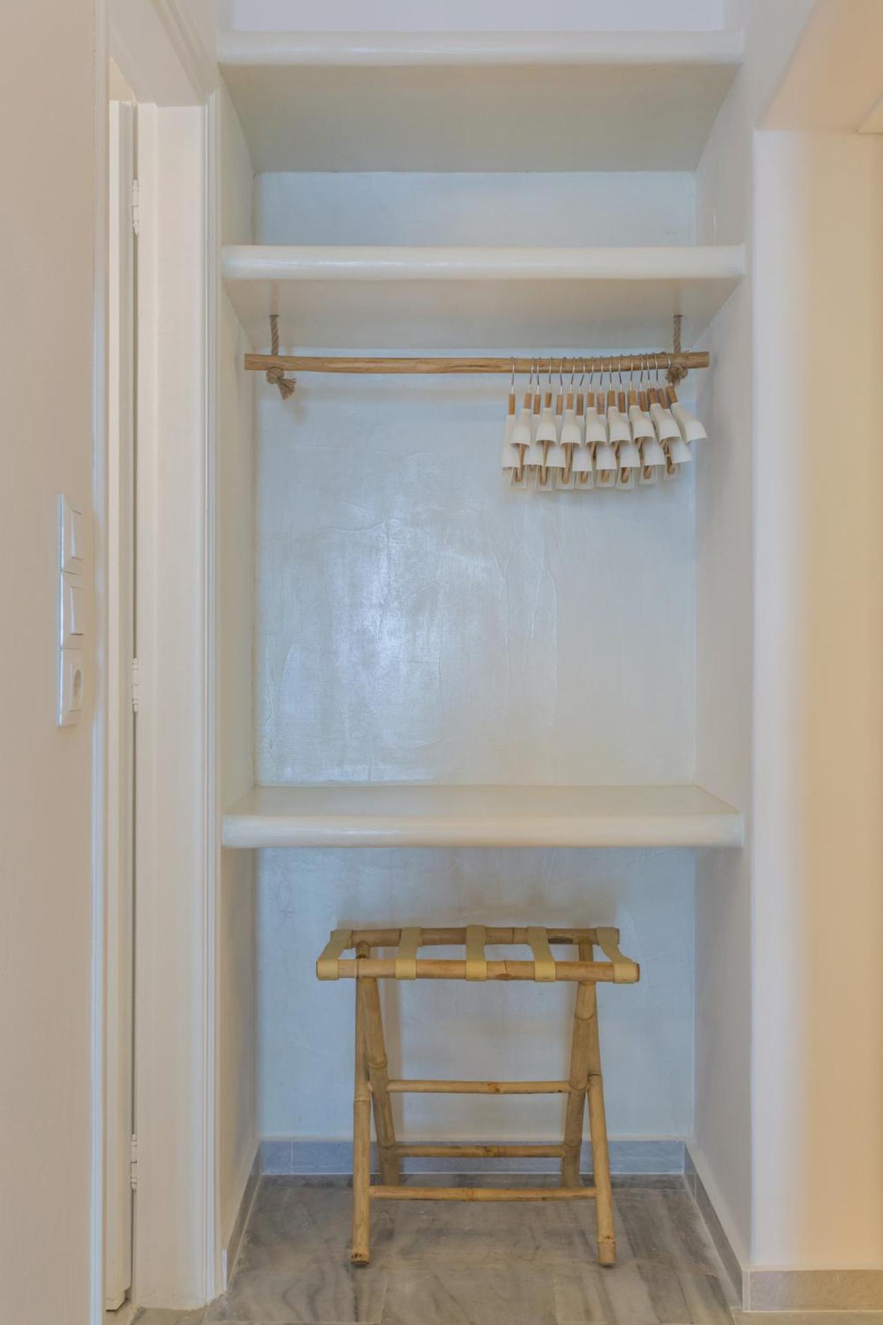 Satsi’s Premium Seascape-2 min from the beach&town