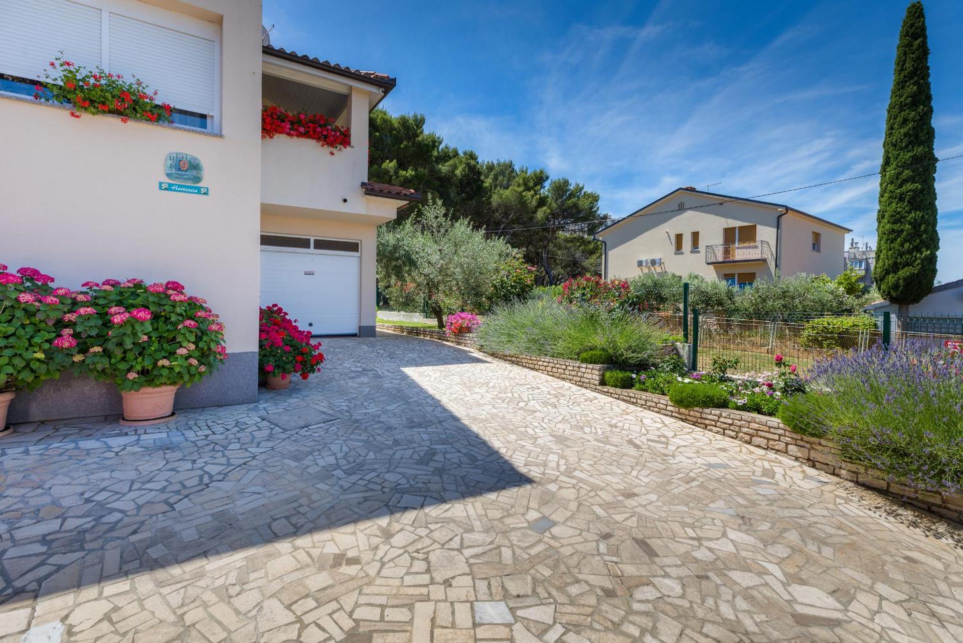 Apartments Hortensia