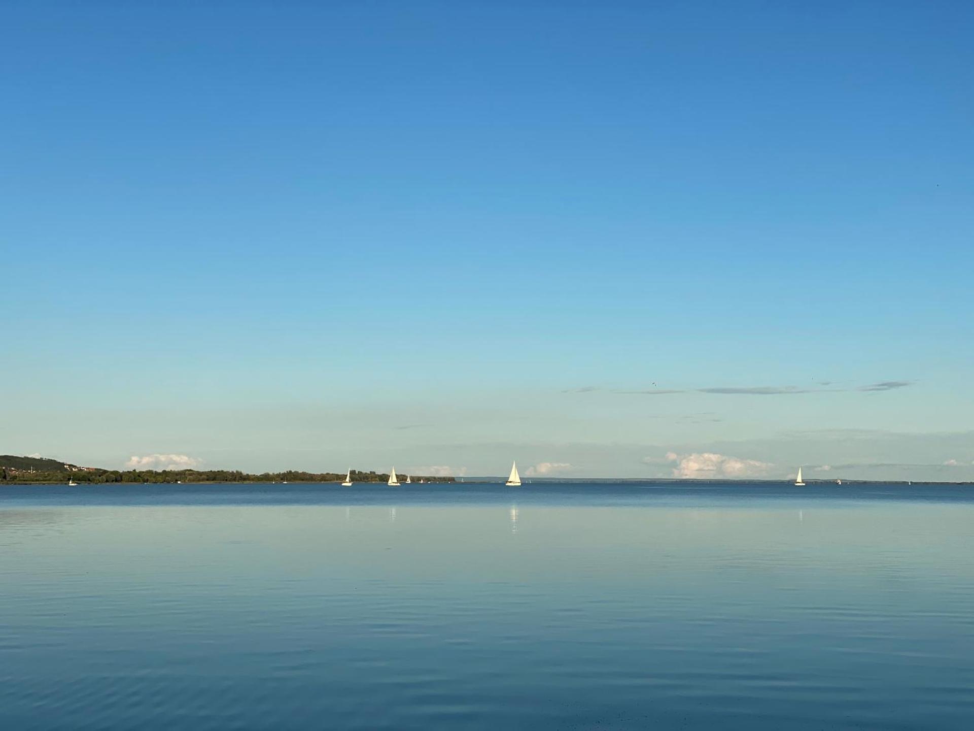 ROYAL AQUAMARINE - lakeside luxury flat at Balaton