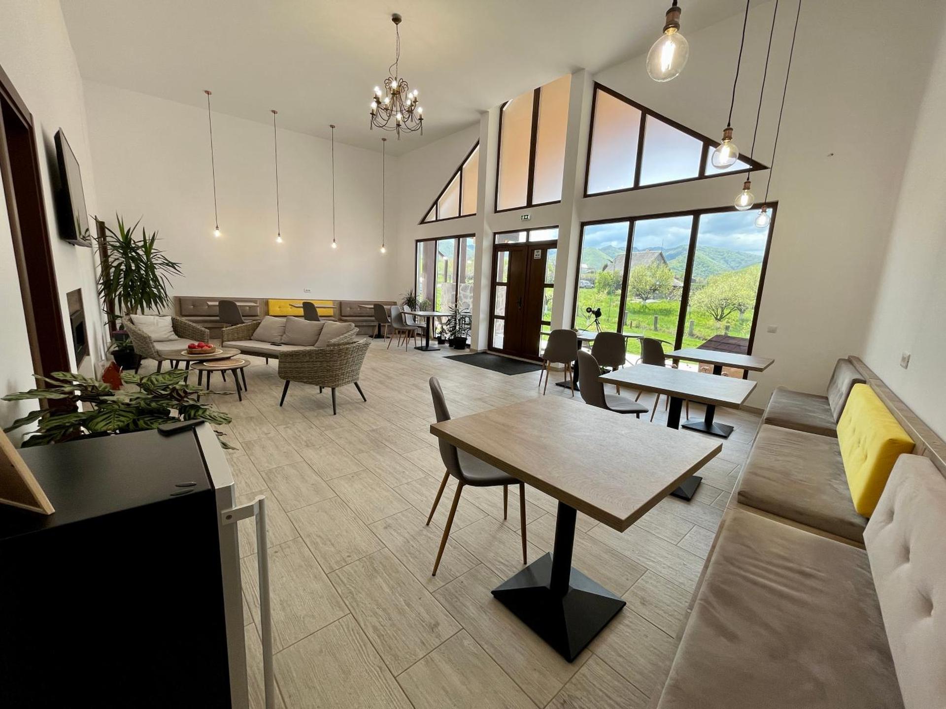 Restaurant/places to eat