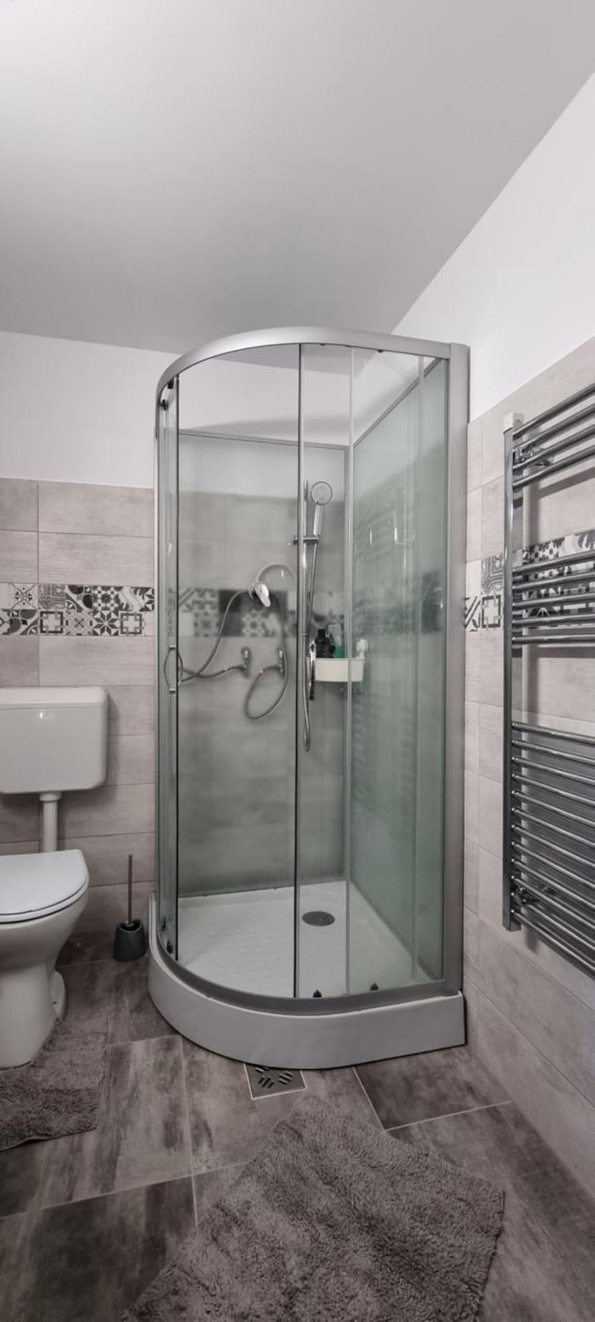 Karacsony Guest House