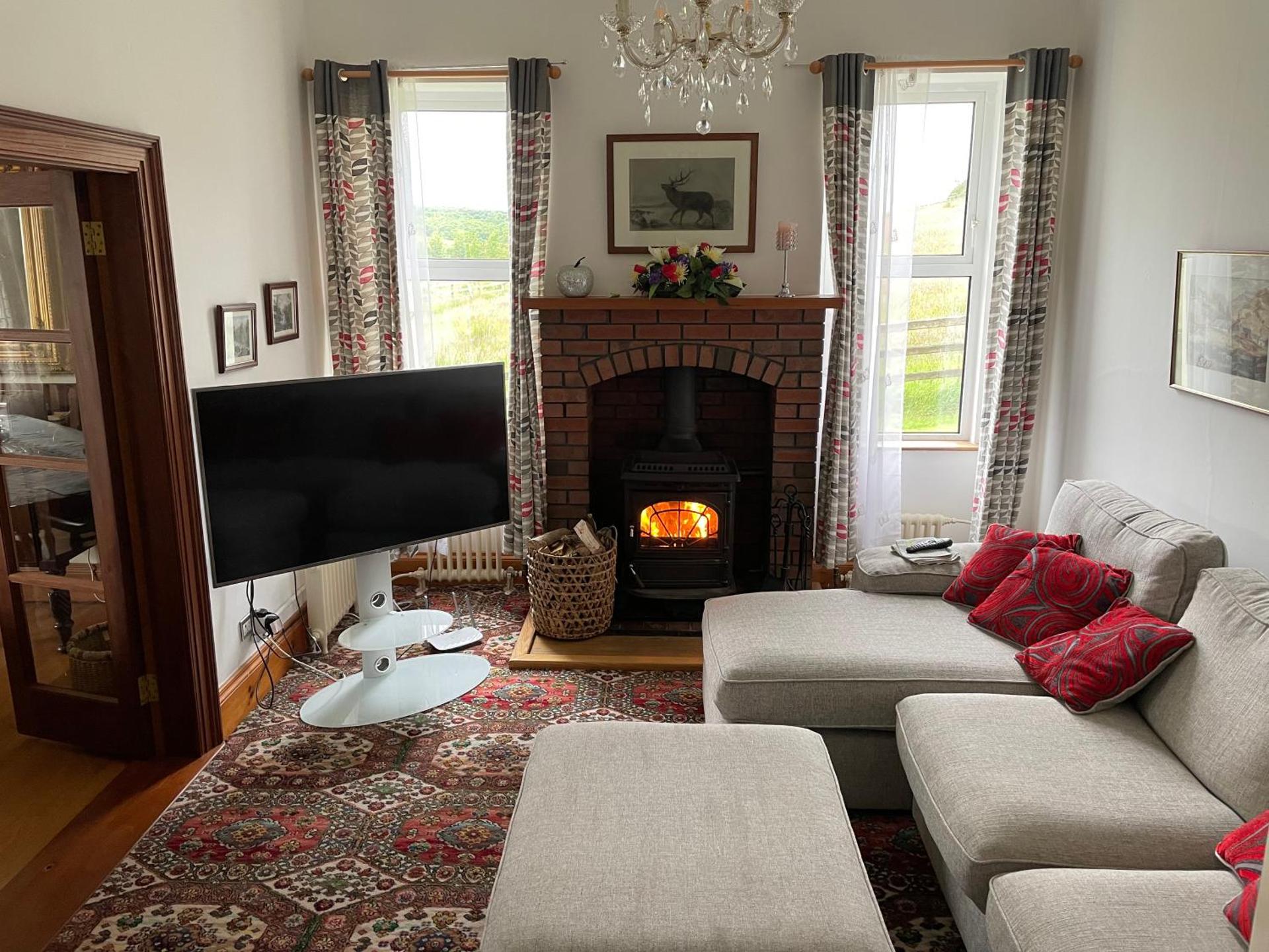 Communal lounge/ TV room