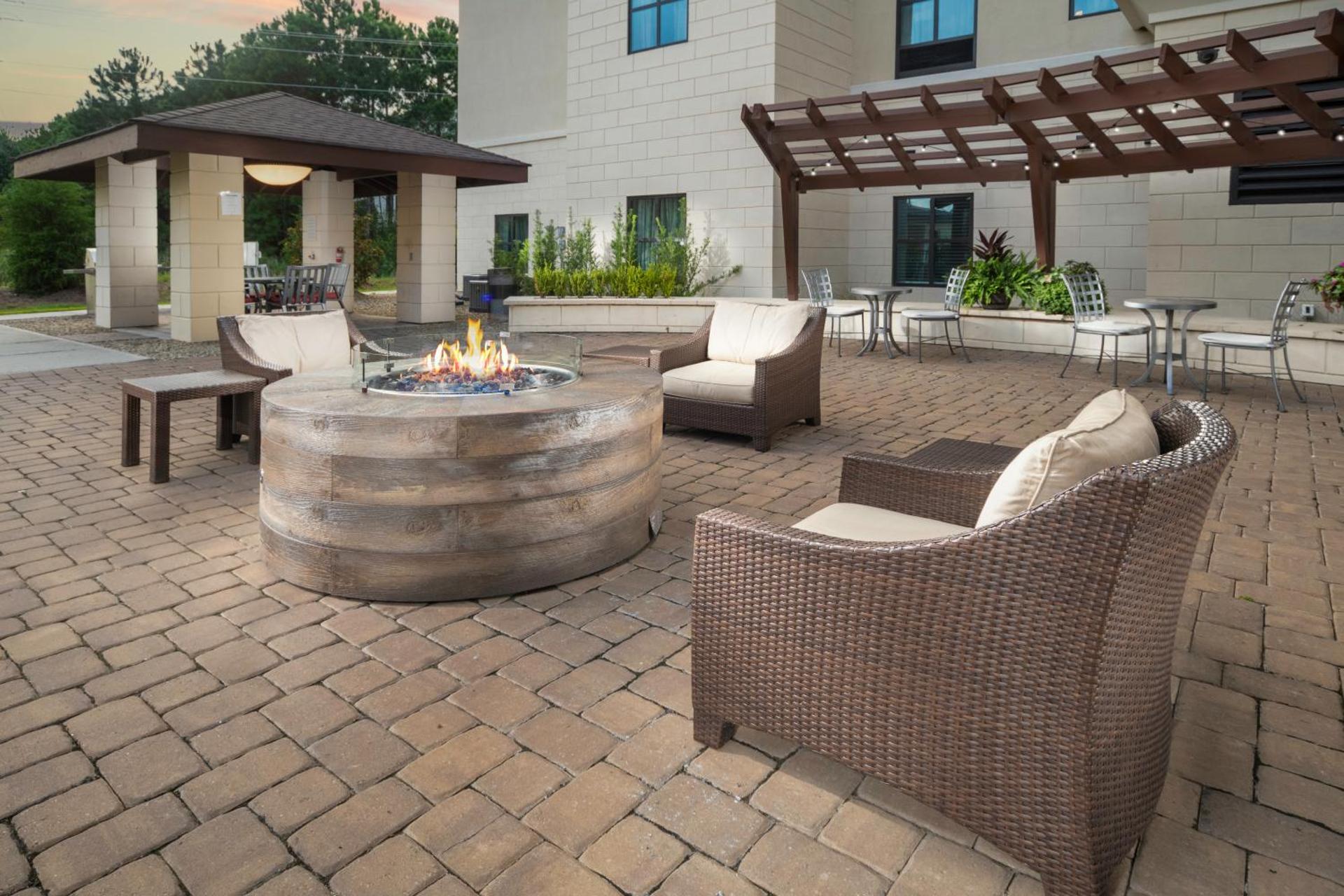 Staybridge Suites - Summerville by IHG