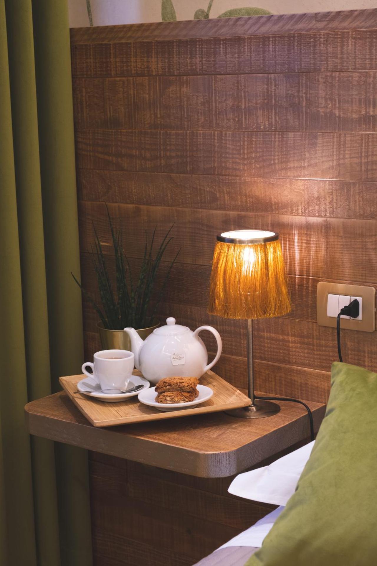 Coffee/tea facilities